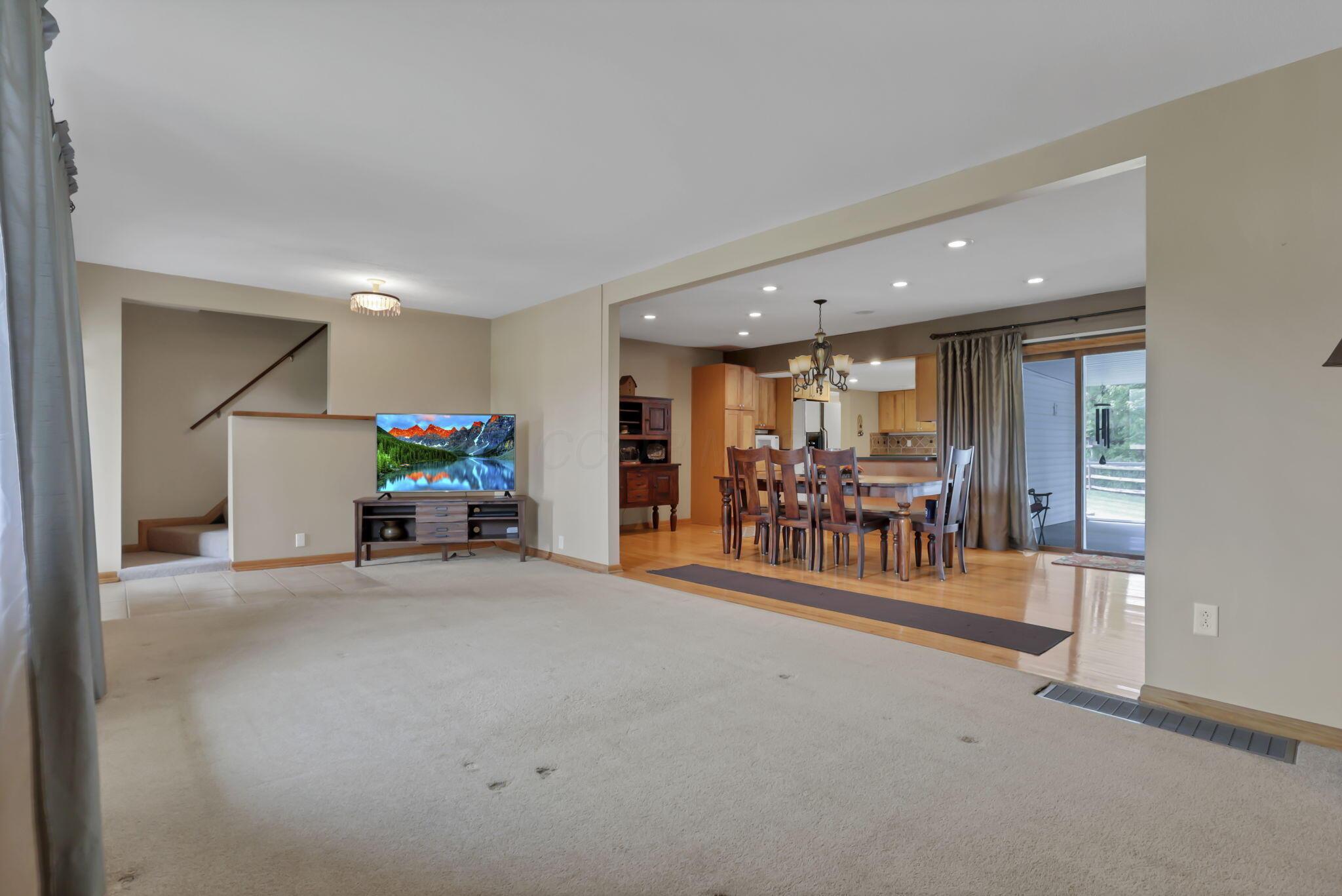 2637 Vanatta Road Property Photo 9