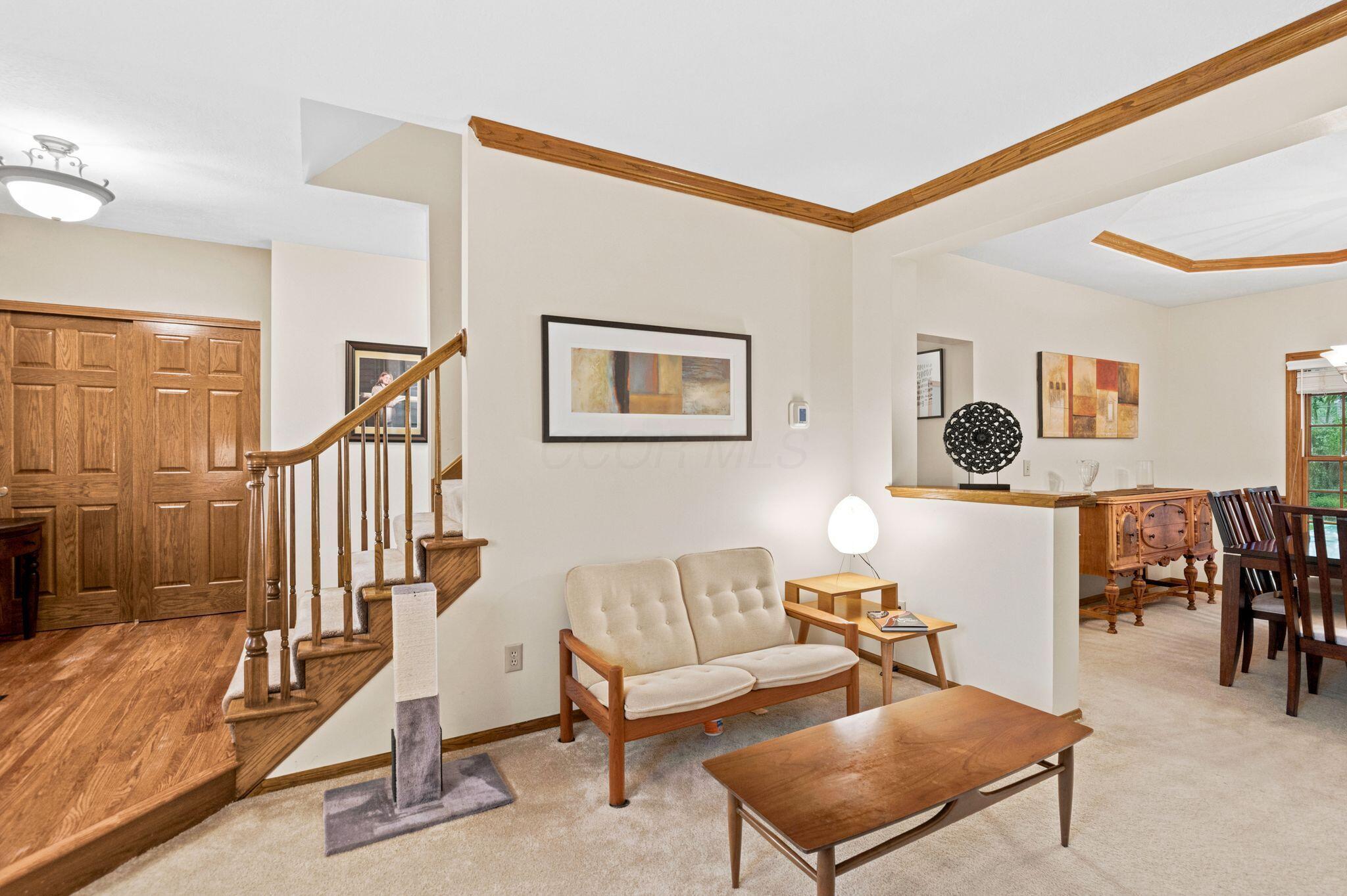 691 Westray Drive Property Photo 8
