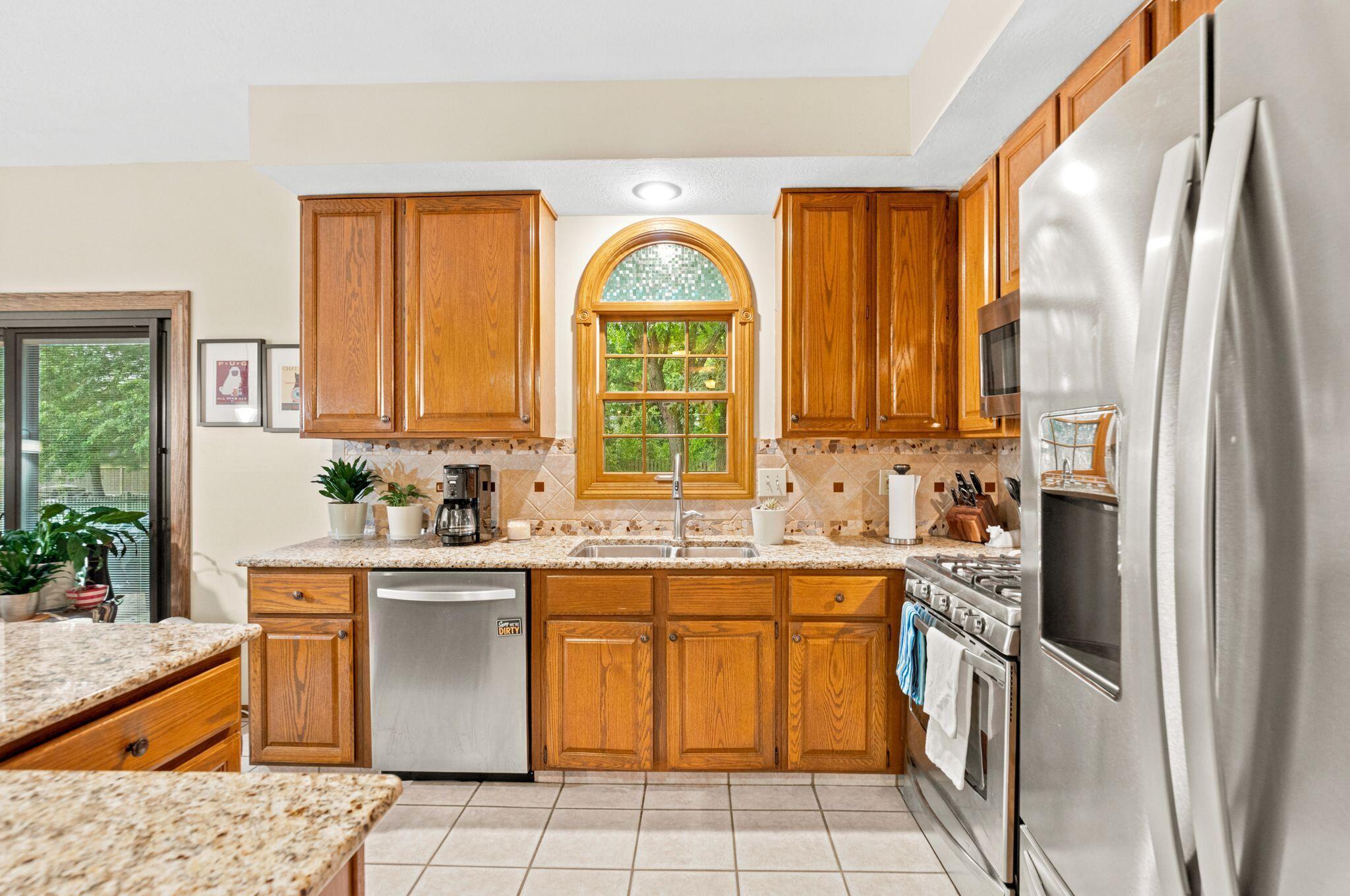 691 Westray Drive Property Photo 13