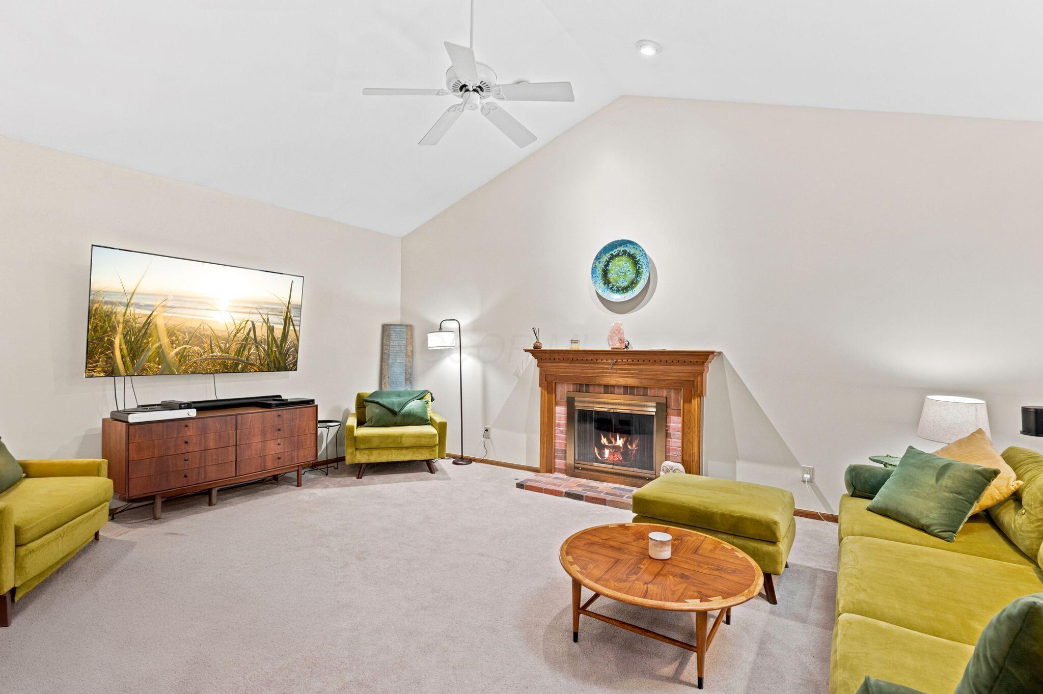691 Westray Drive Property Photo 20