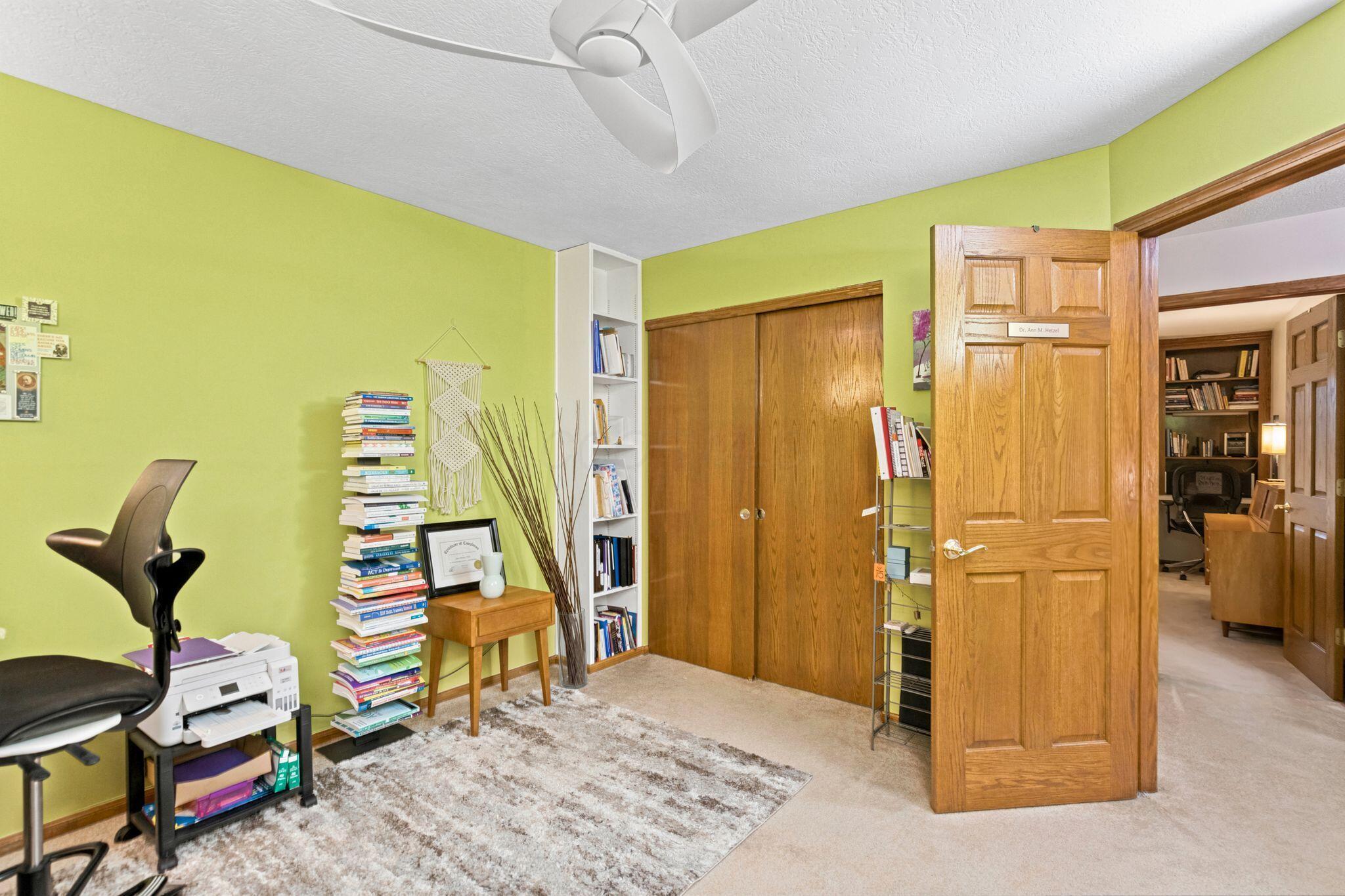 691 Westray Drive Property Photo 32