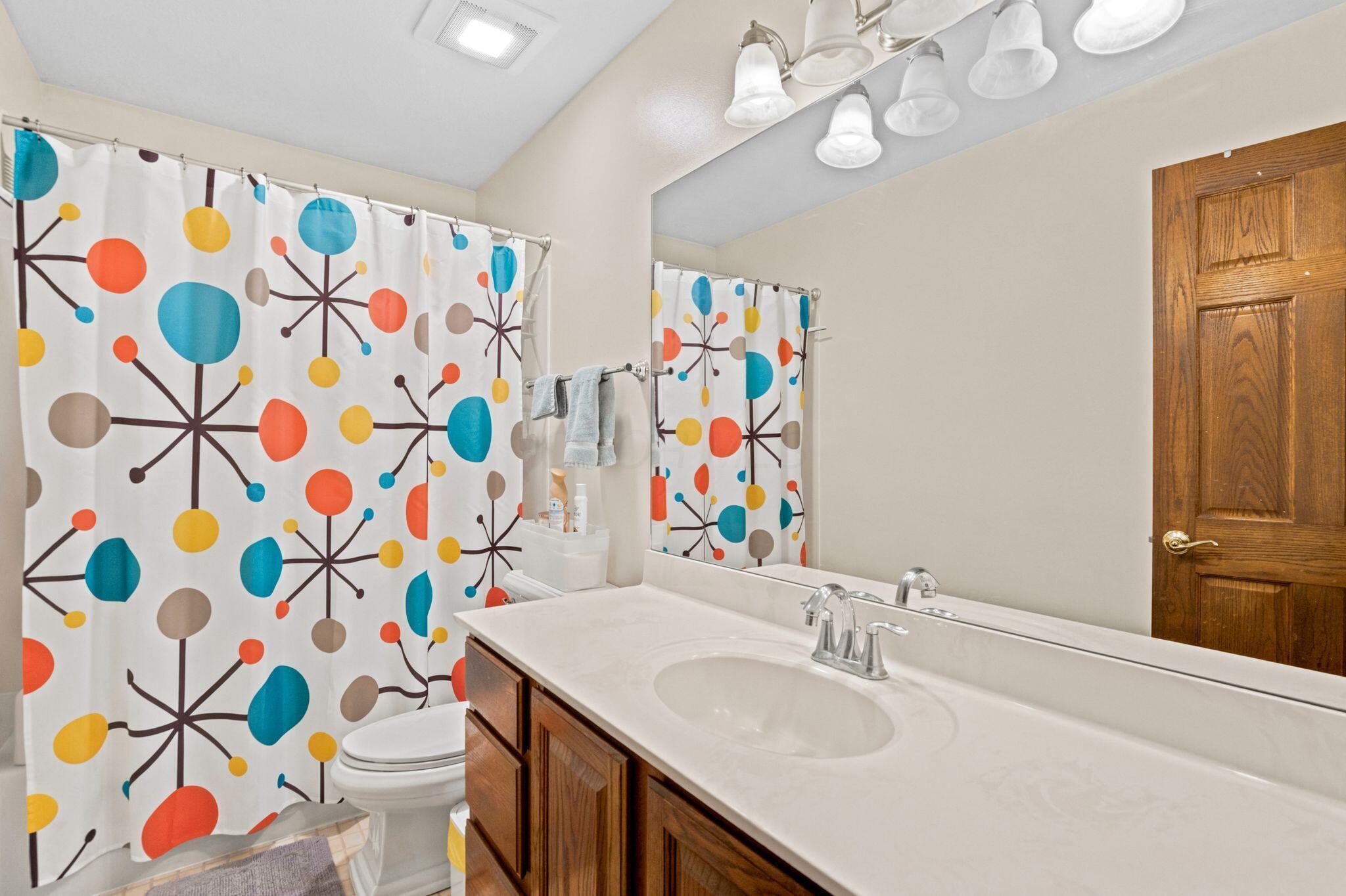 691 Westray Drive Property Photo 33
