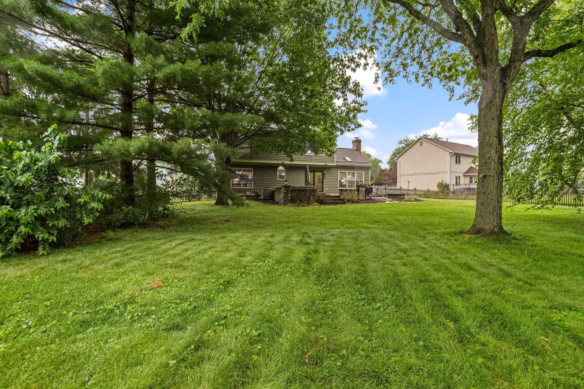 691 Westray Drive Property Photo 47