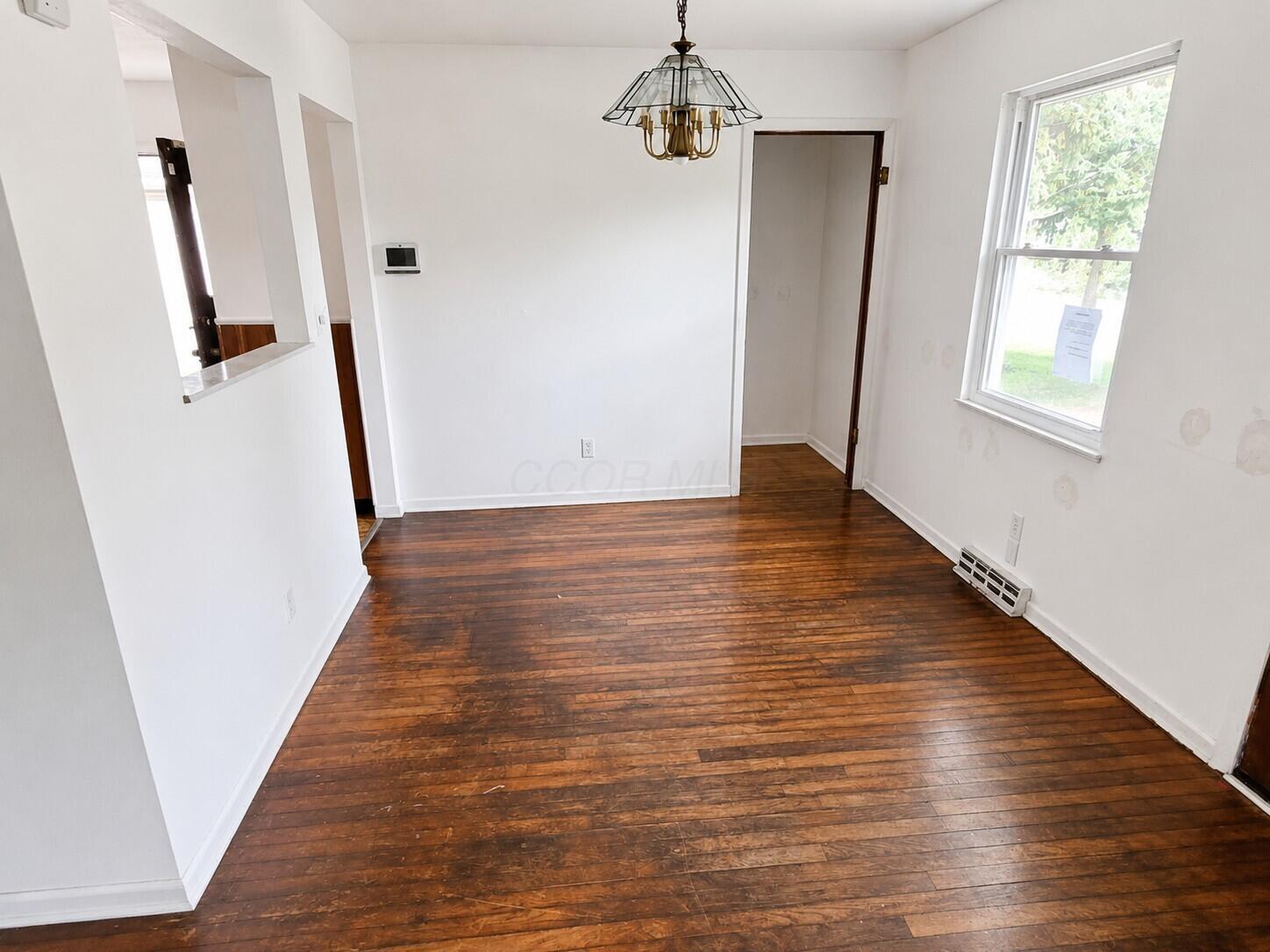 3501 E Deshler Avenue Property Photo 6