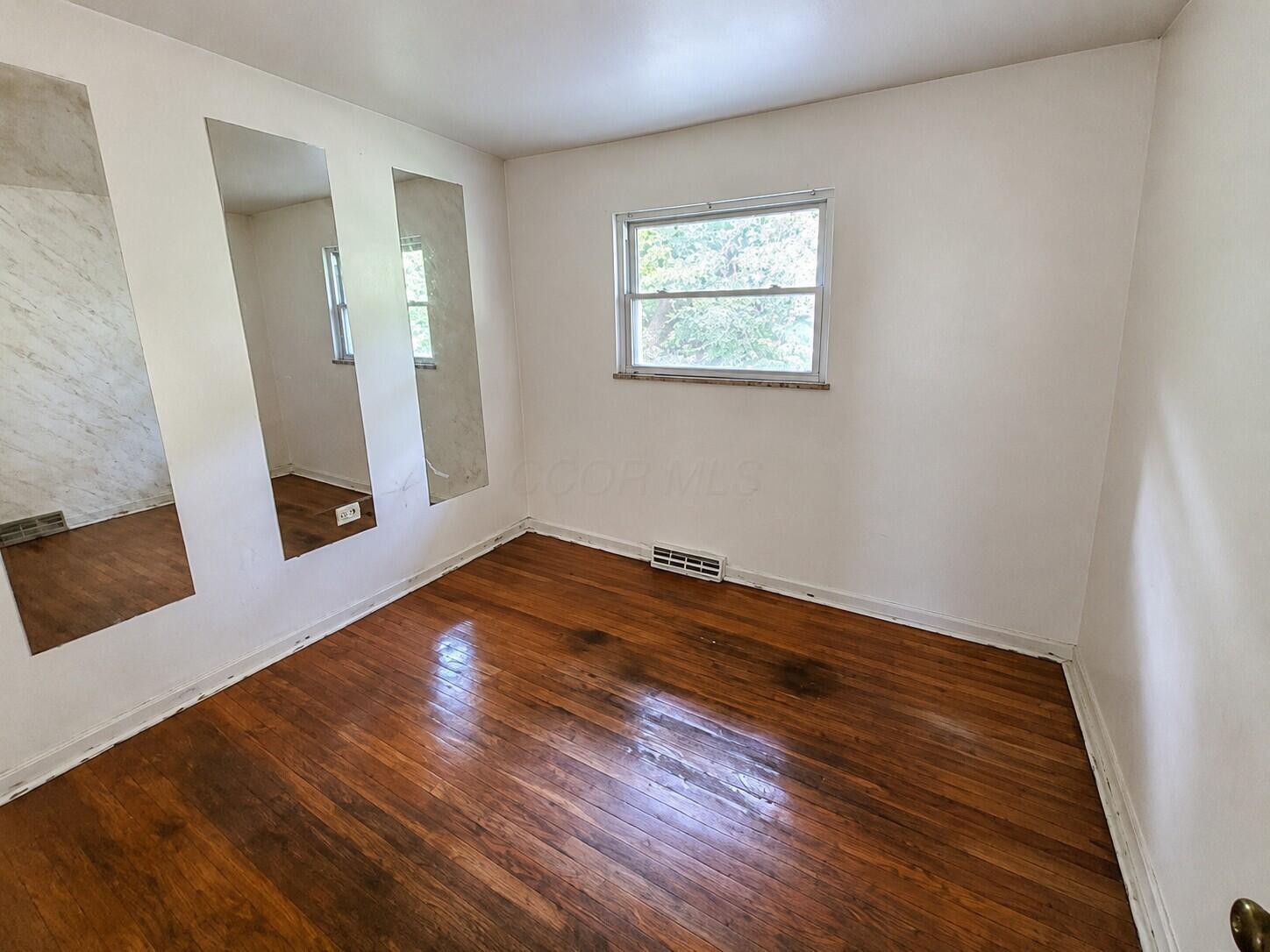 3501 E Deshler Avenue Property Photo 10
