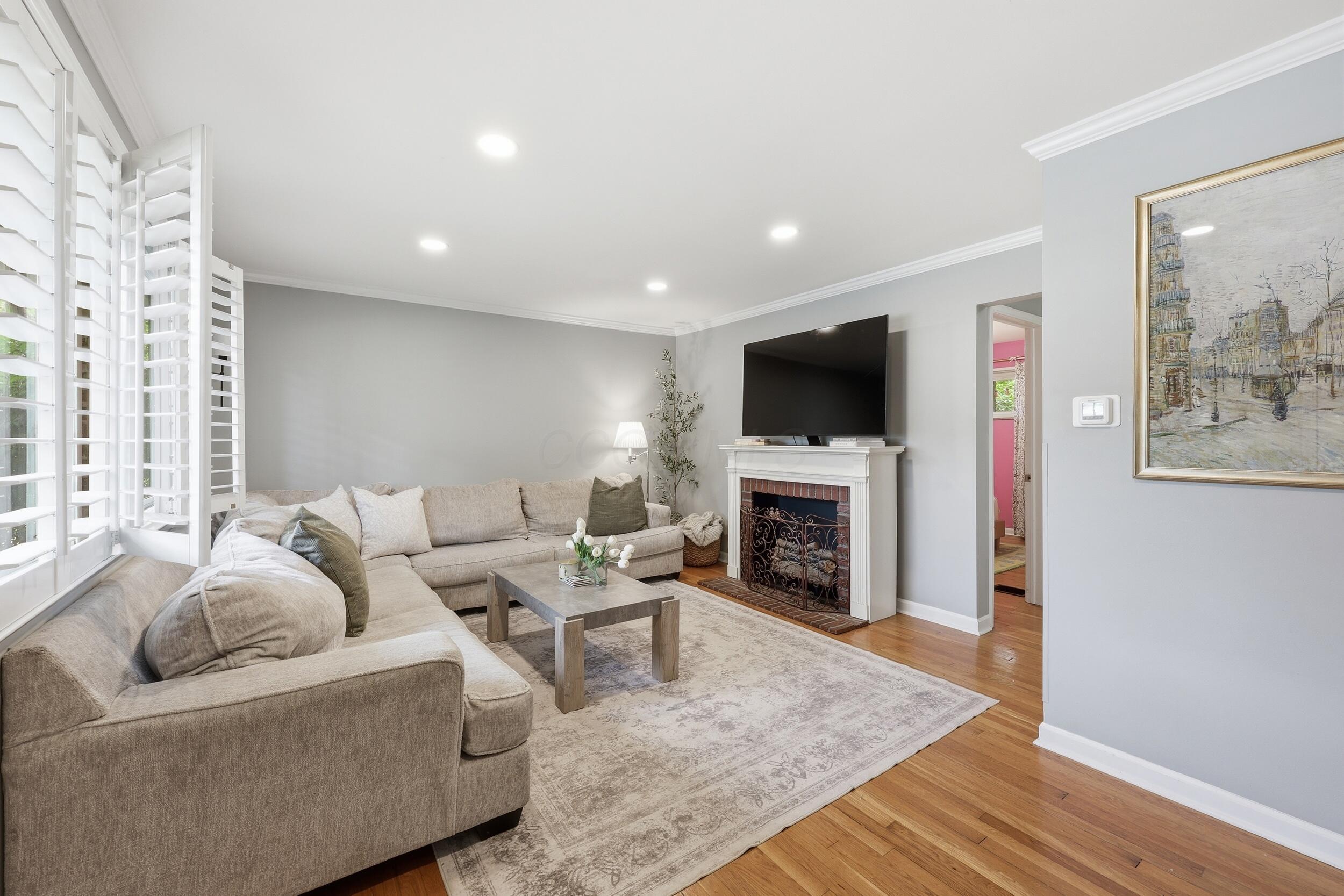 361 E Stafford Avenue Property Photo 6