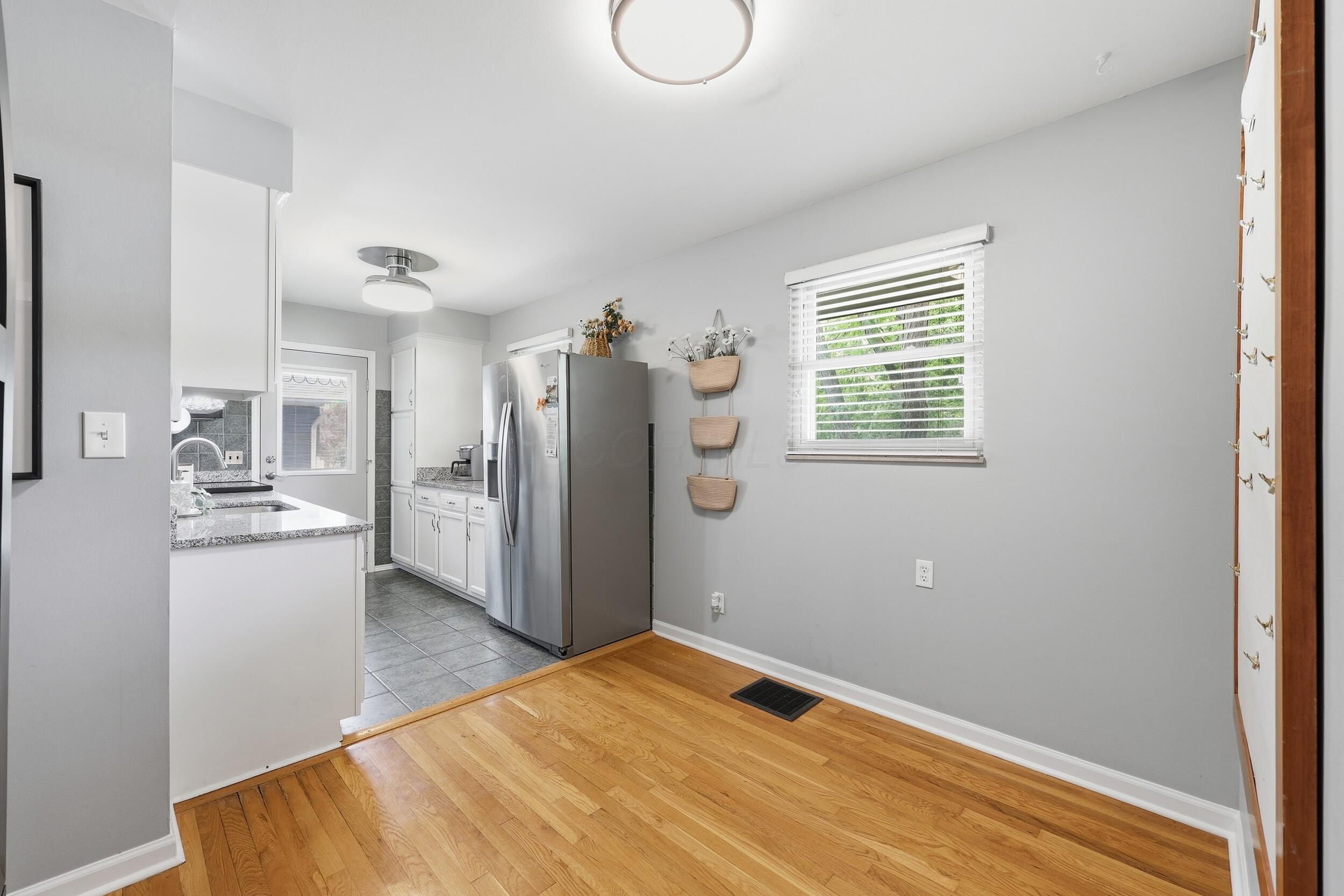 361 E Stafford Avenue Property Photo 8