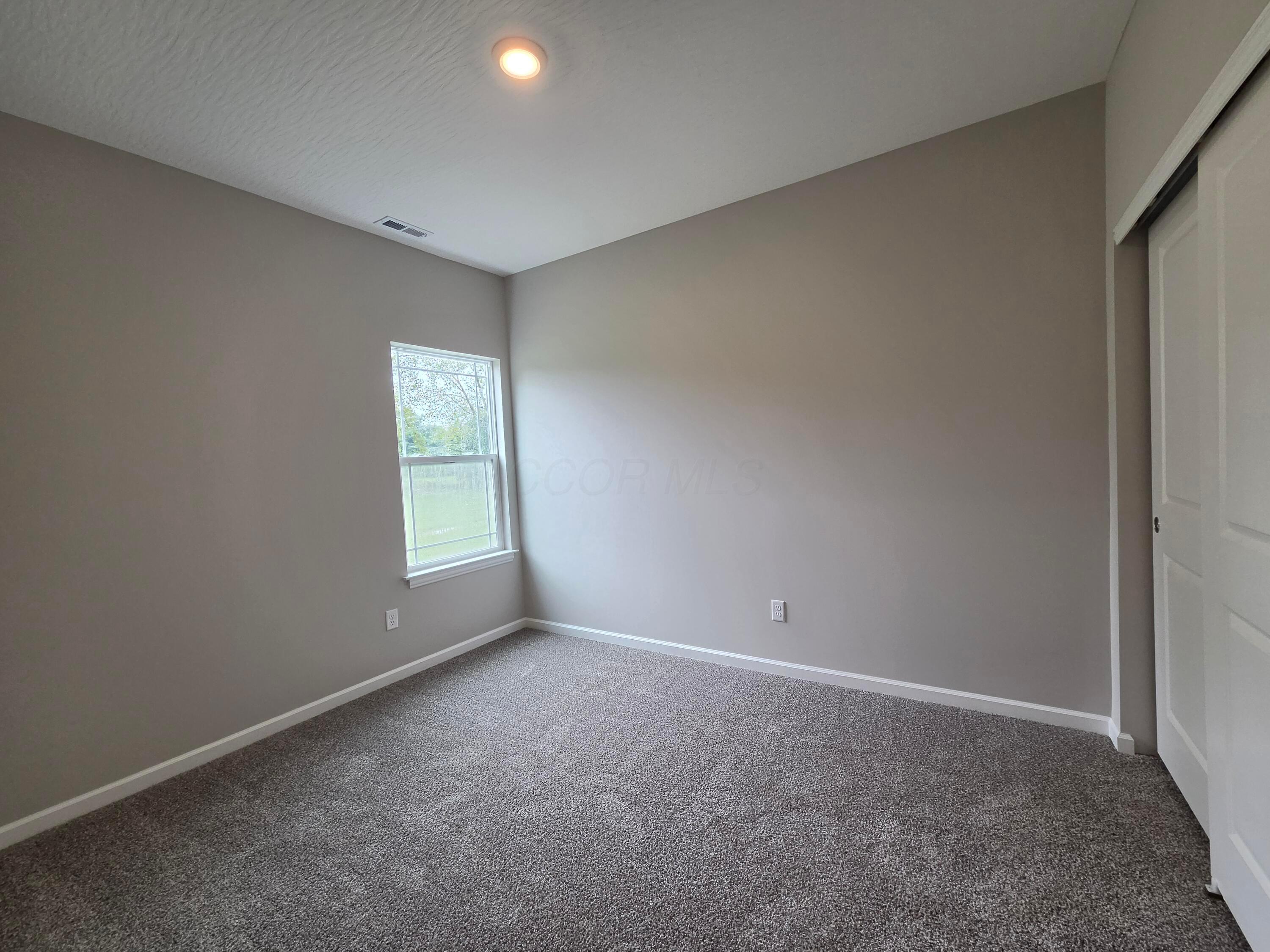 214 Center Street Property Photo 7
