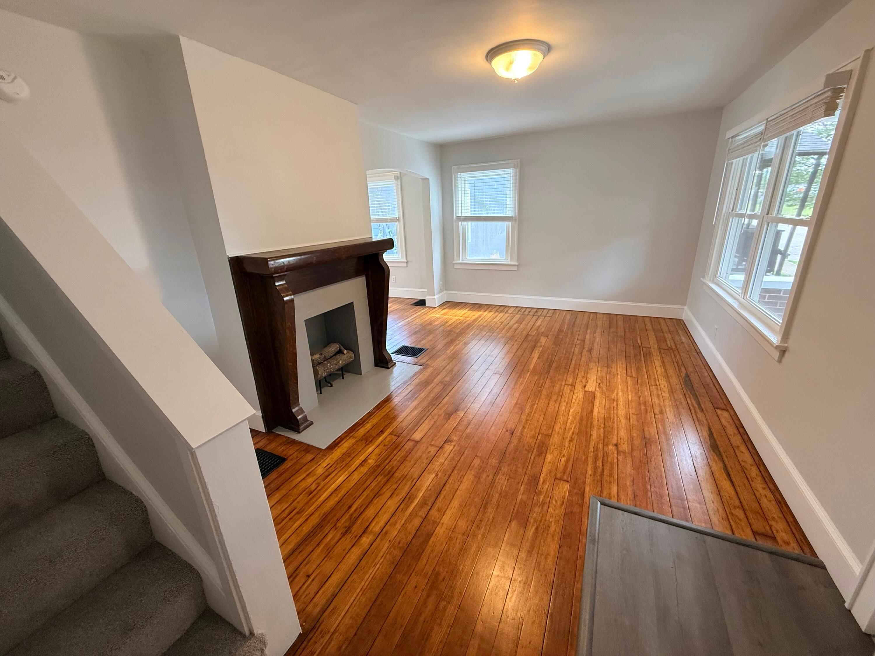 512 E Woodrow Avenue Property Photo 3