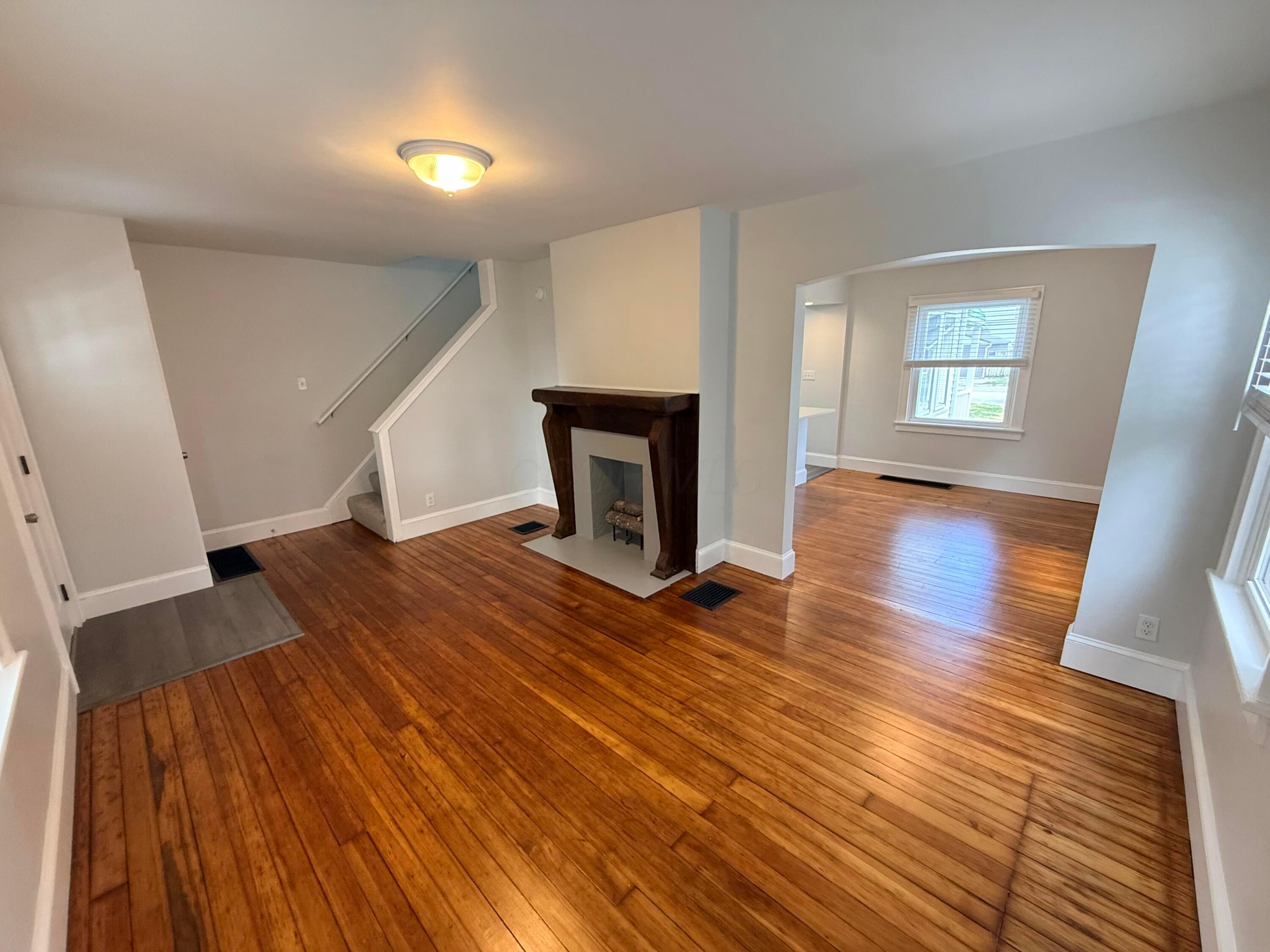 512 E Woodrow Avenue Property Photo 4