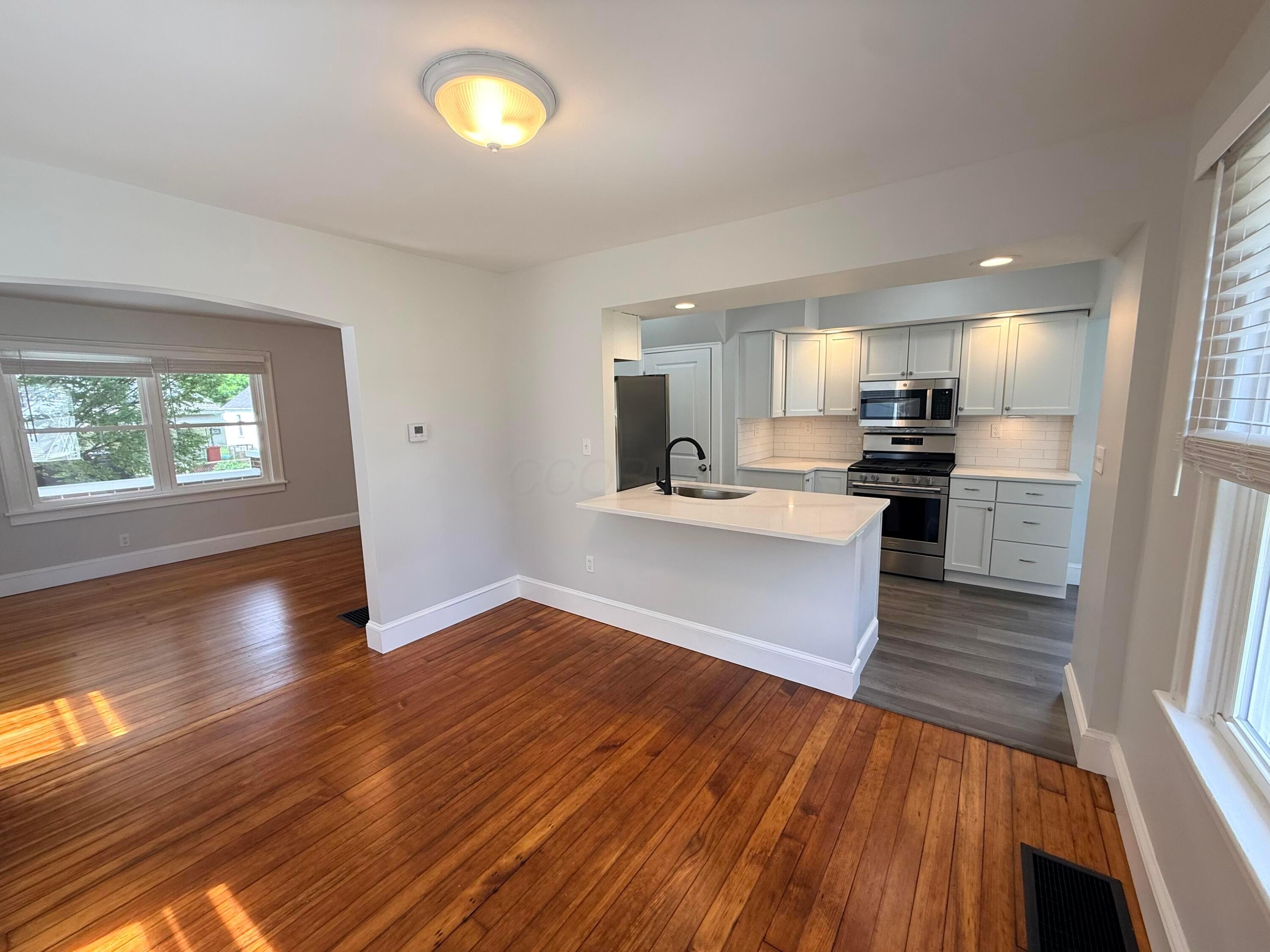 512 E Woodrow Avenue Property Photo 6
