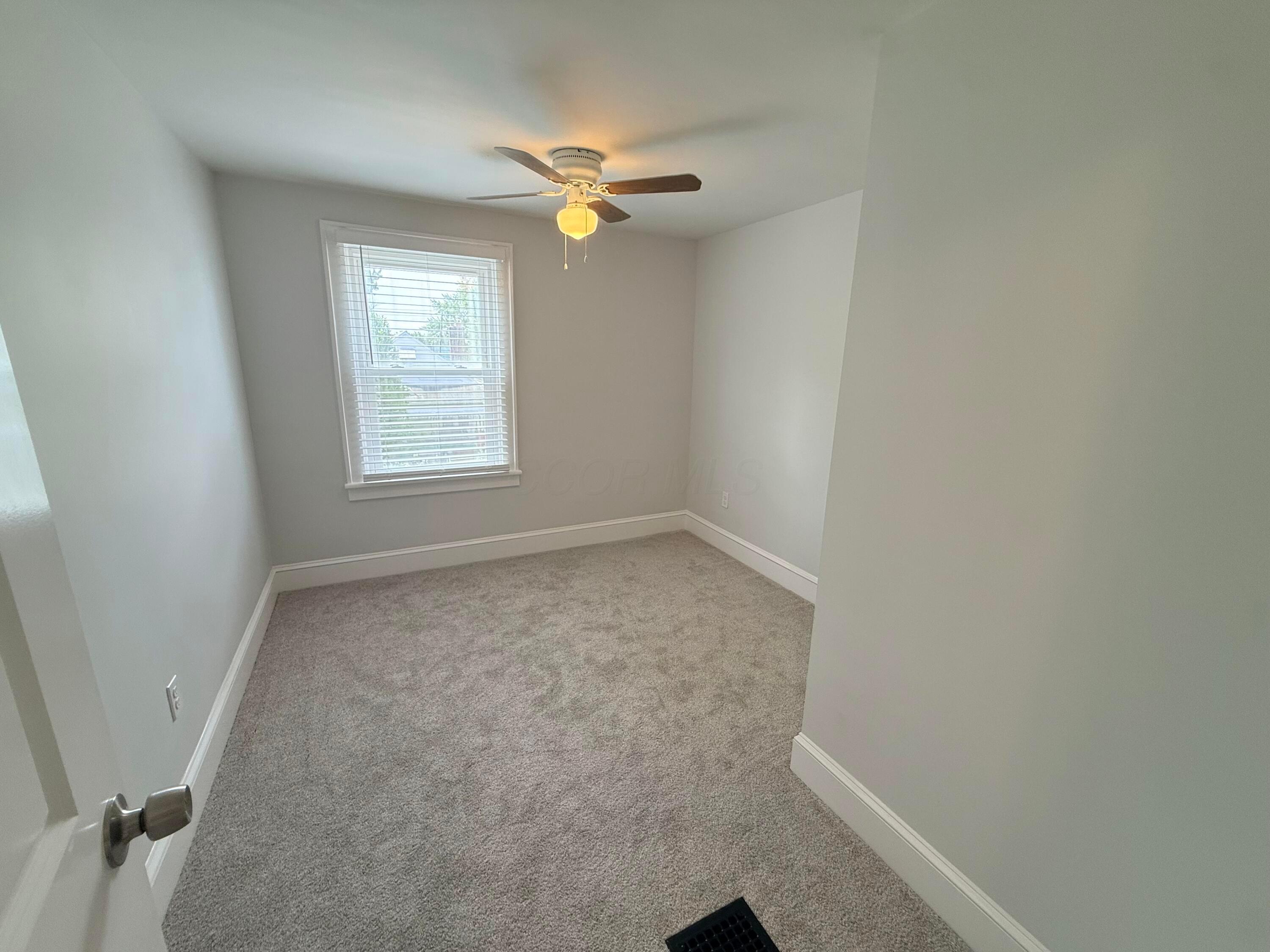 512 E Woodrow Avenue Property Photo 21