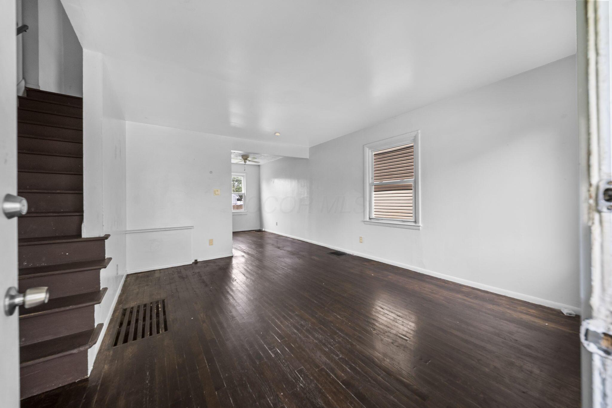 1025-1027 E 21st Avenue Property Photo 30