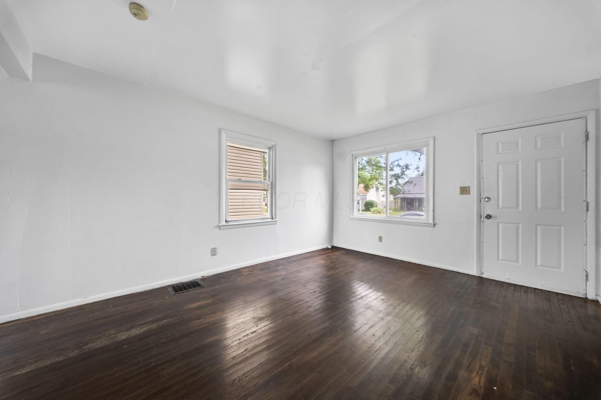 1025-1027 E 21st Avenue Property Photo 33