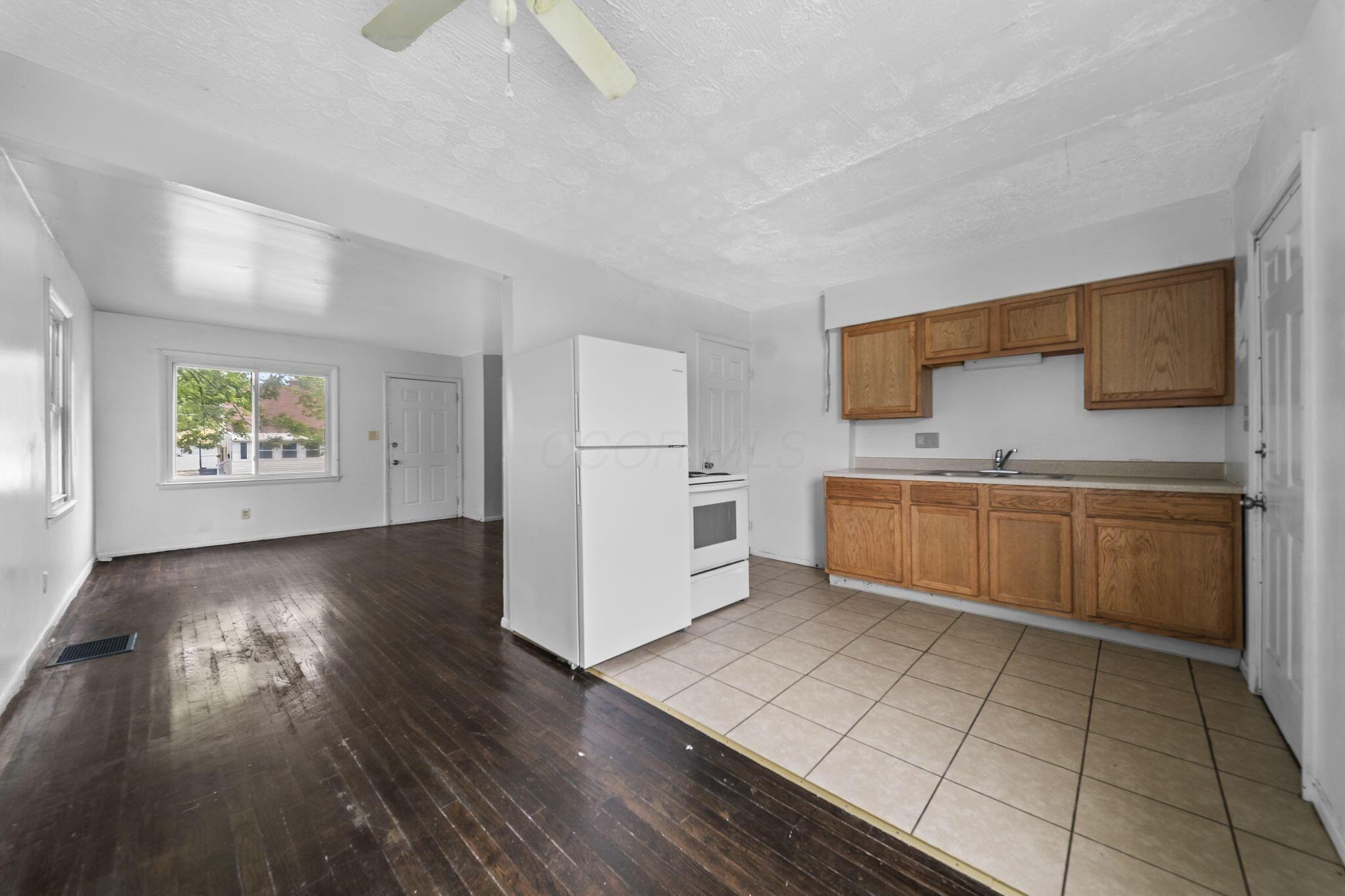 1025-1027 E 21st Avenue Property Photo 36