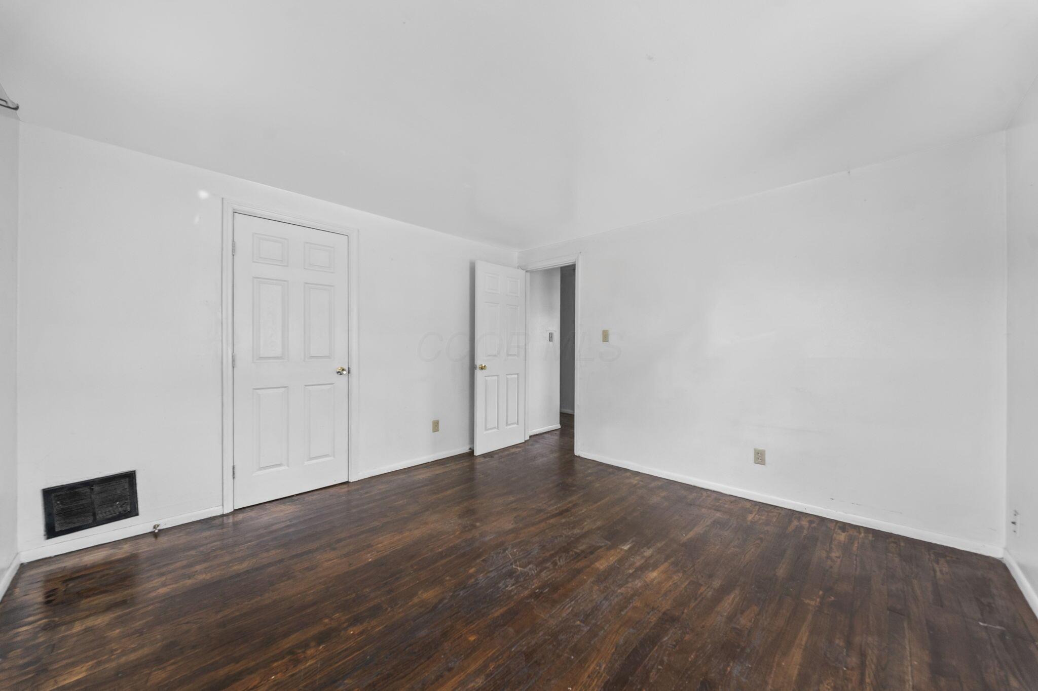 1025-1027 E 21st Avenue Property Photo 49