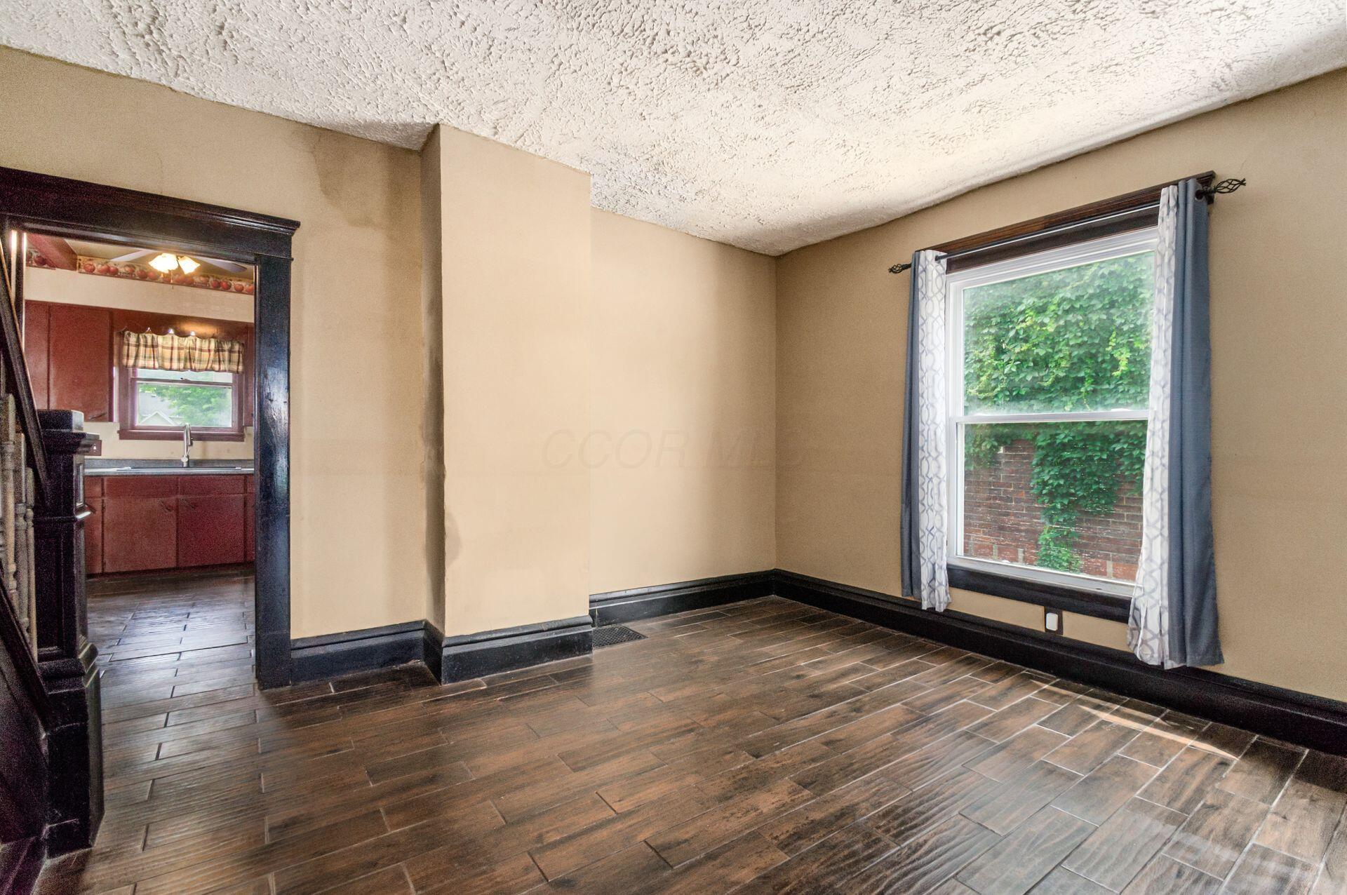 112 Dewey Avenue Property Photo 8