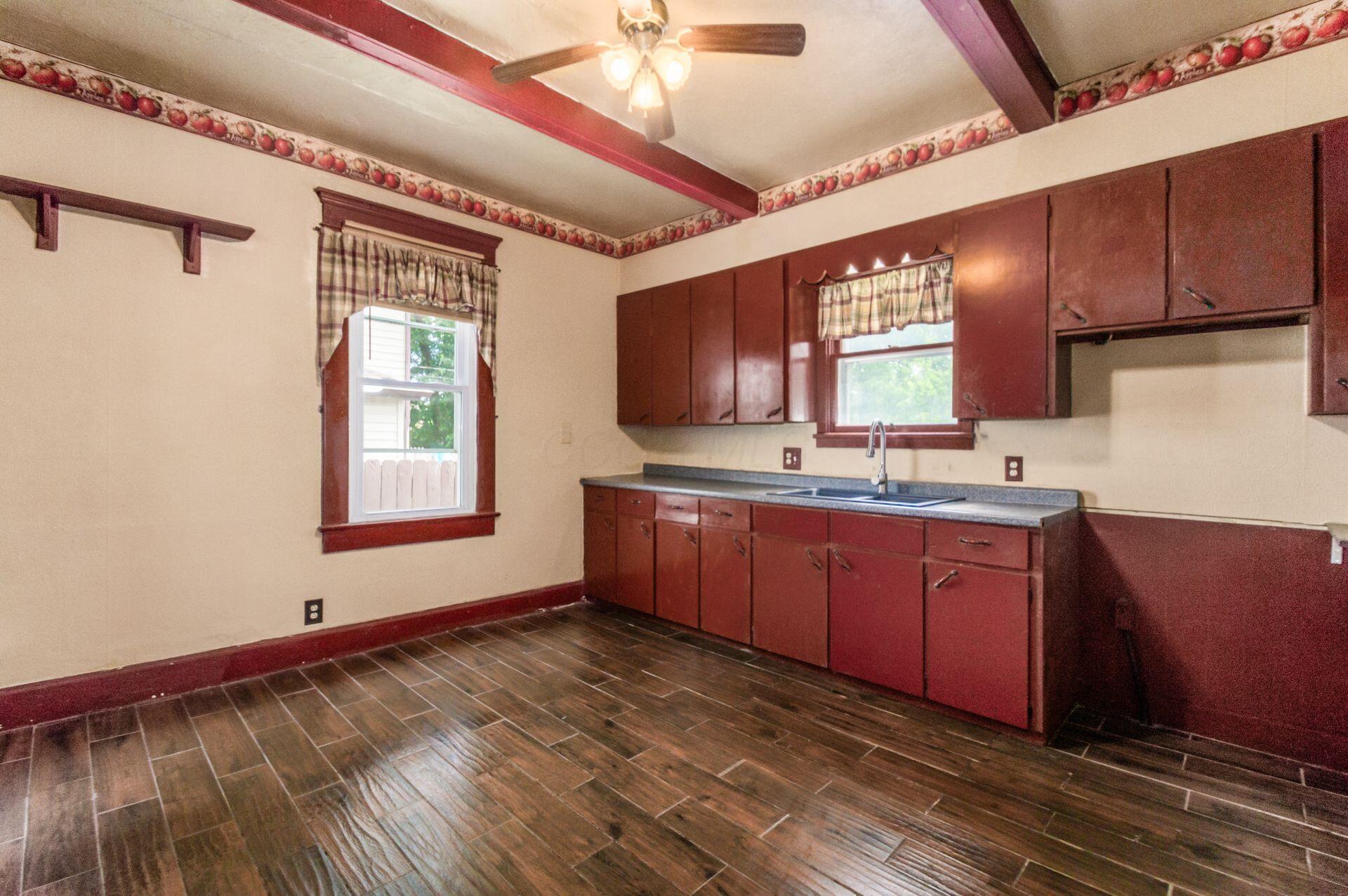 112 Dewey Avenue Property Photo 18
