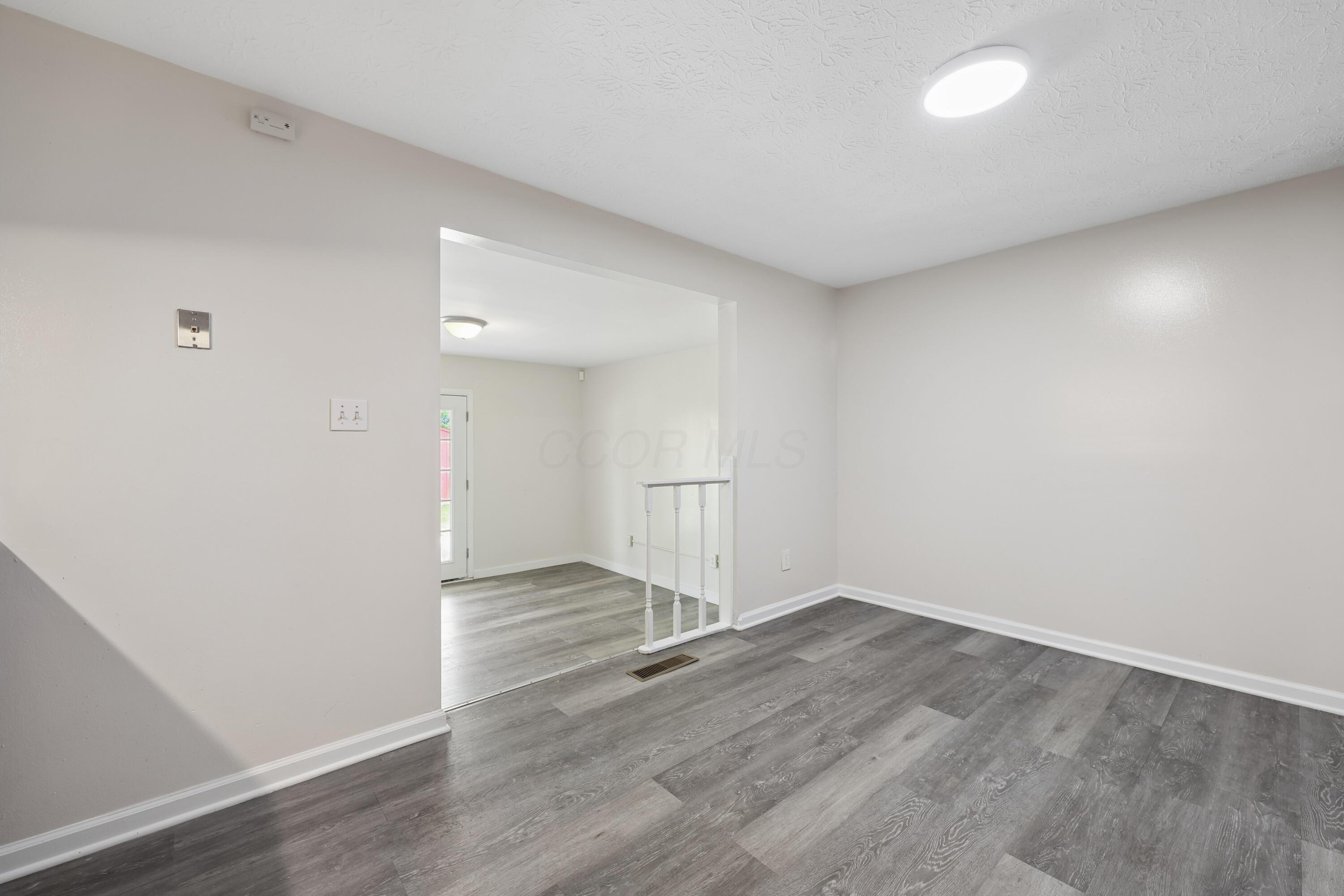 5014 Norcrest Drive Property Photo 10