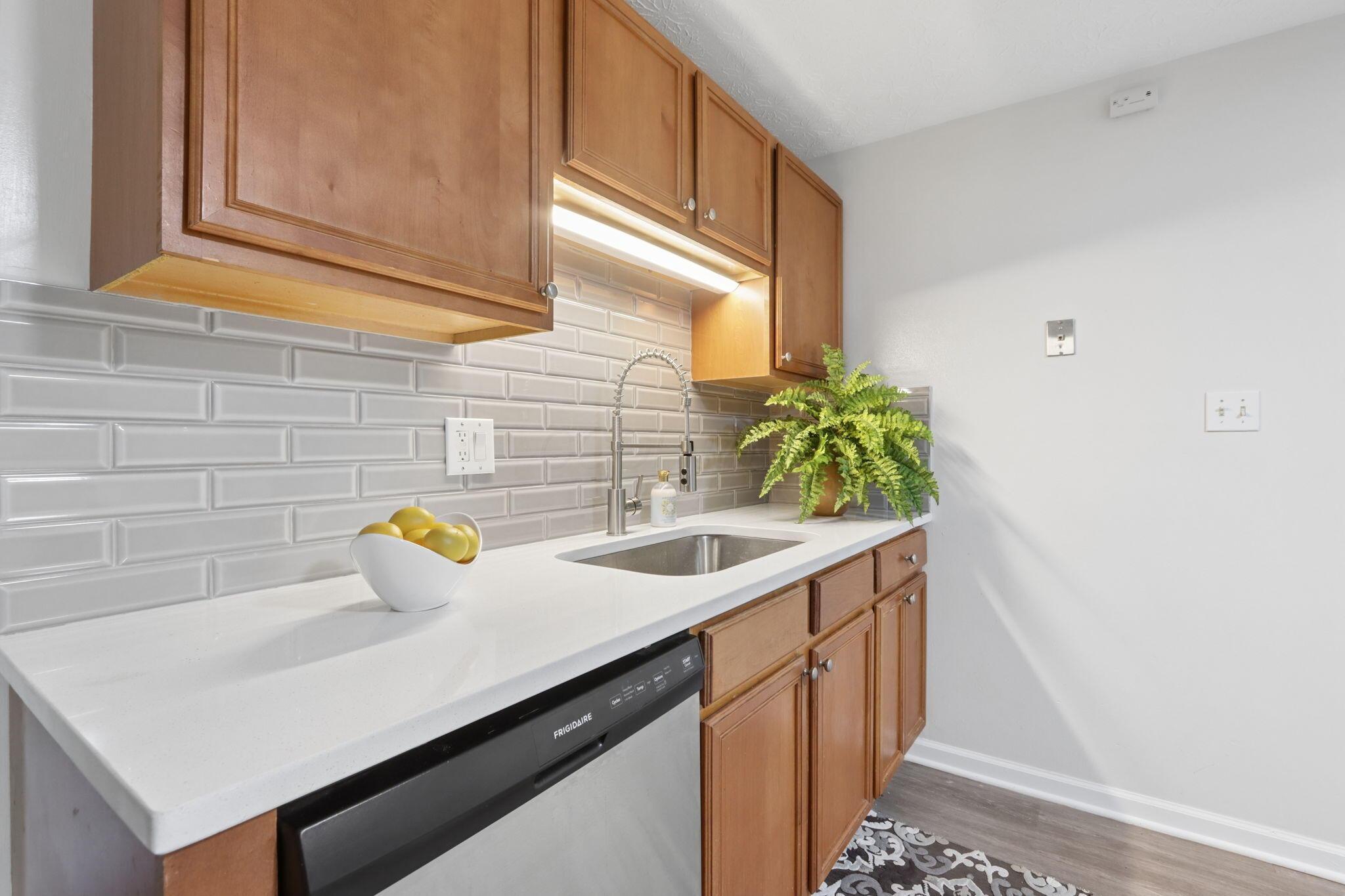 5014 Norcrest Drive Property Photo 10