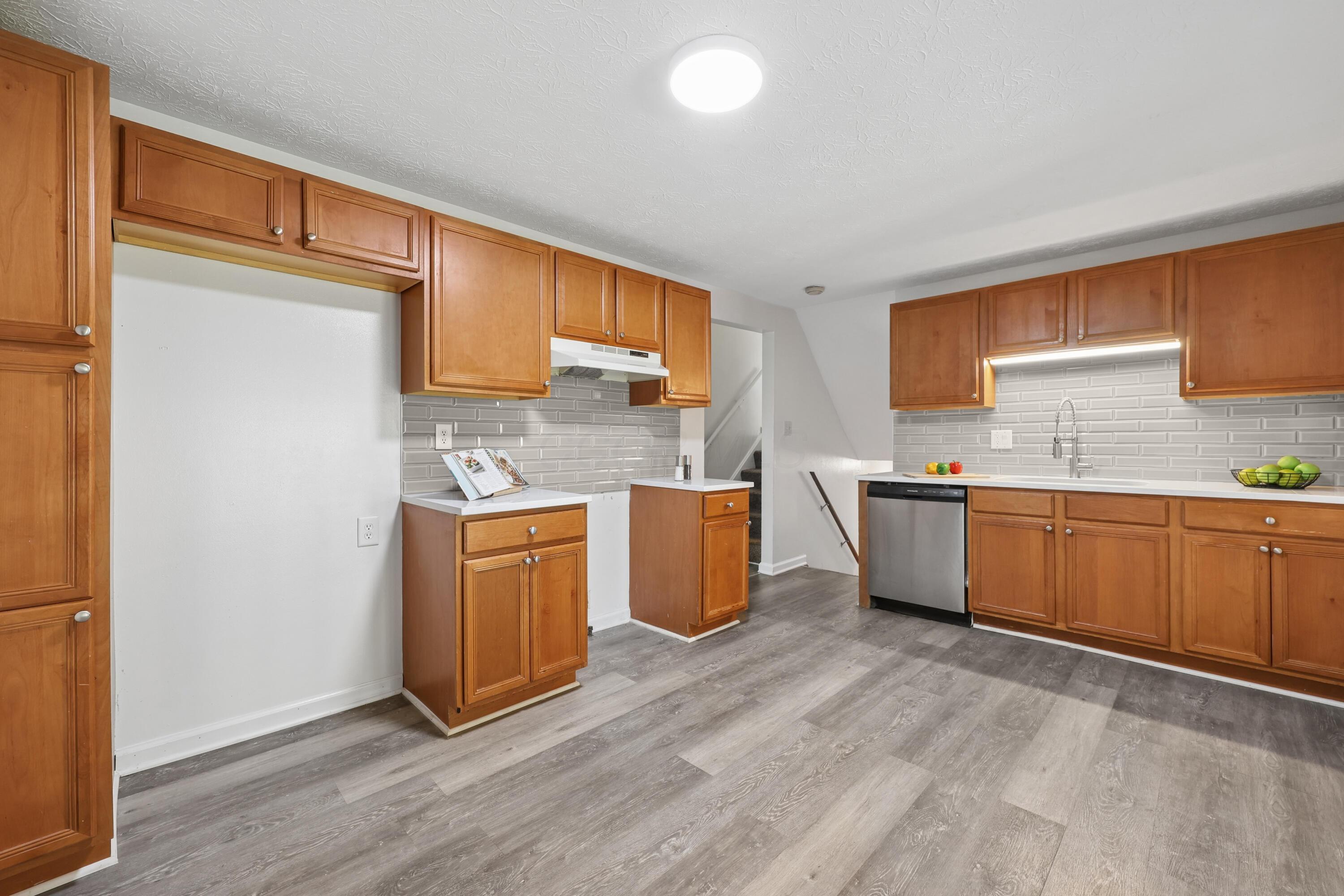 5014 Norcrest Drive Property Photo 12