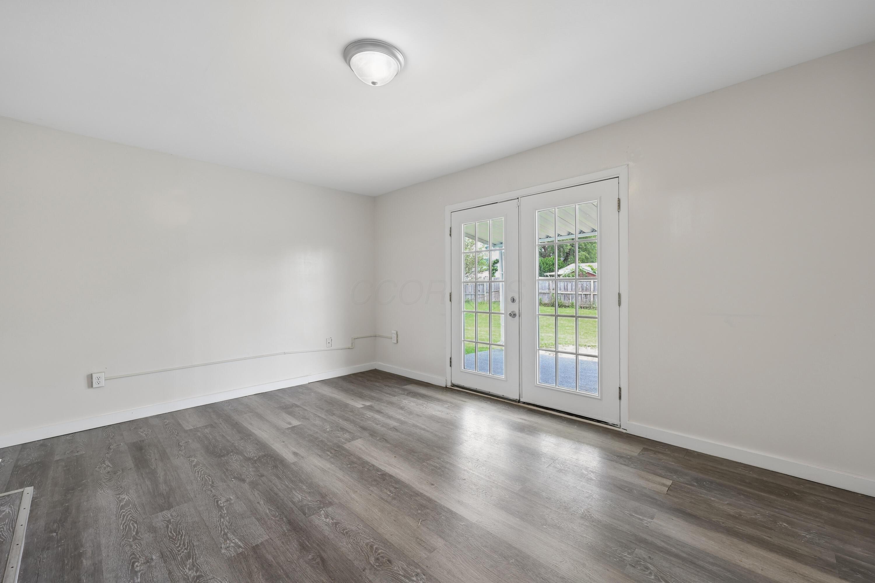 5014 Norcrest Drive Property Photo 15