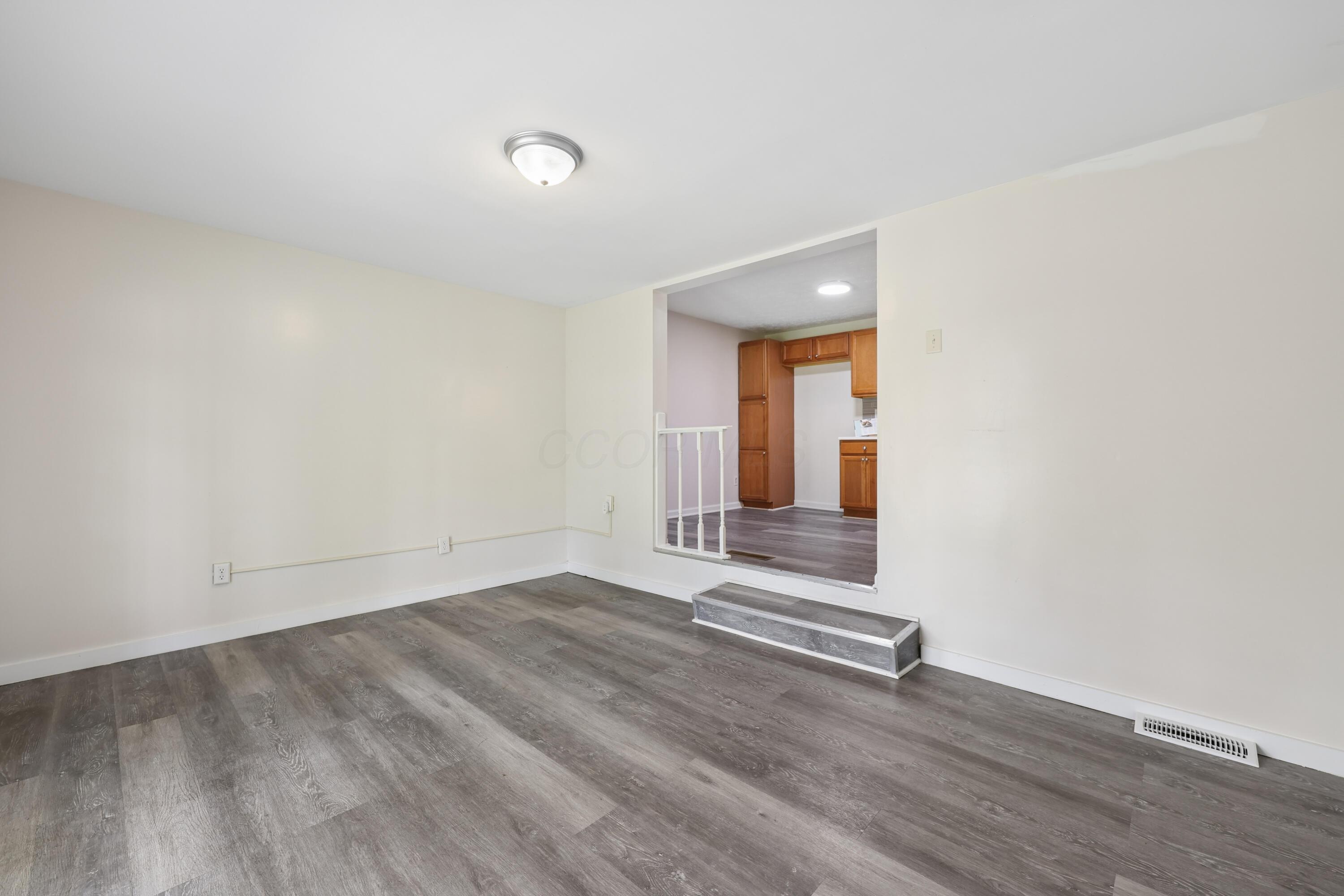 5014 Norcrest Drive Property Photo 16