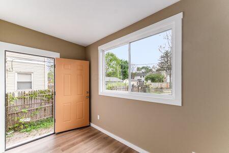 155 S Wayne Avenue Property Photo 11