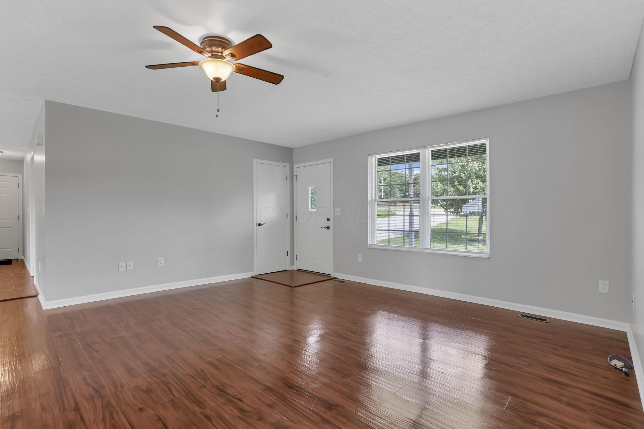 18750 Griffith Road Property Photo 6
