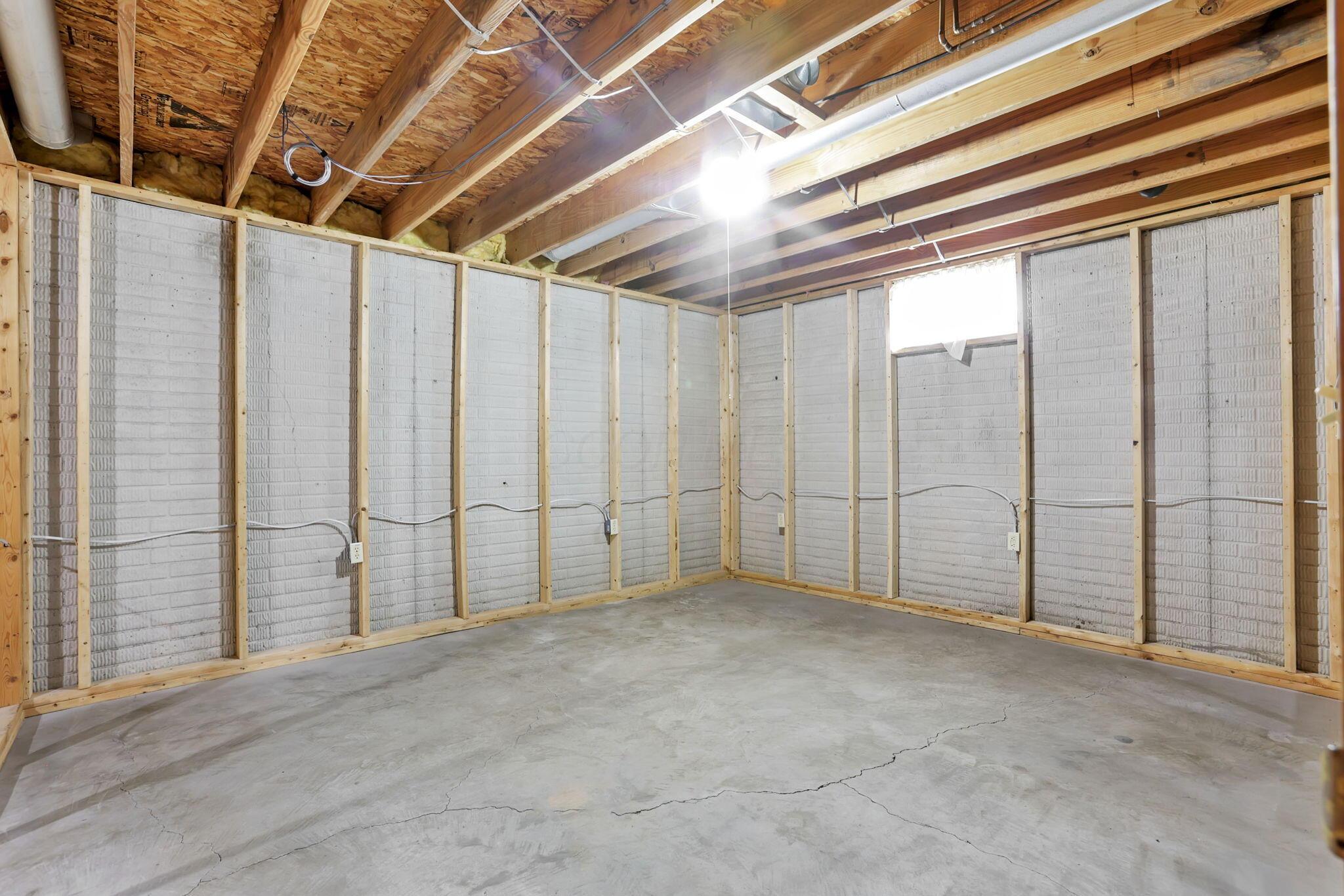 18750 Griffith Road Property Photo 17