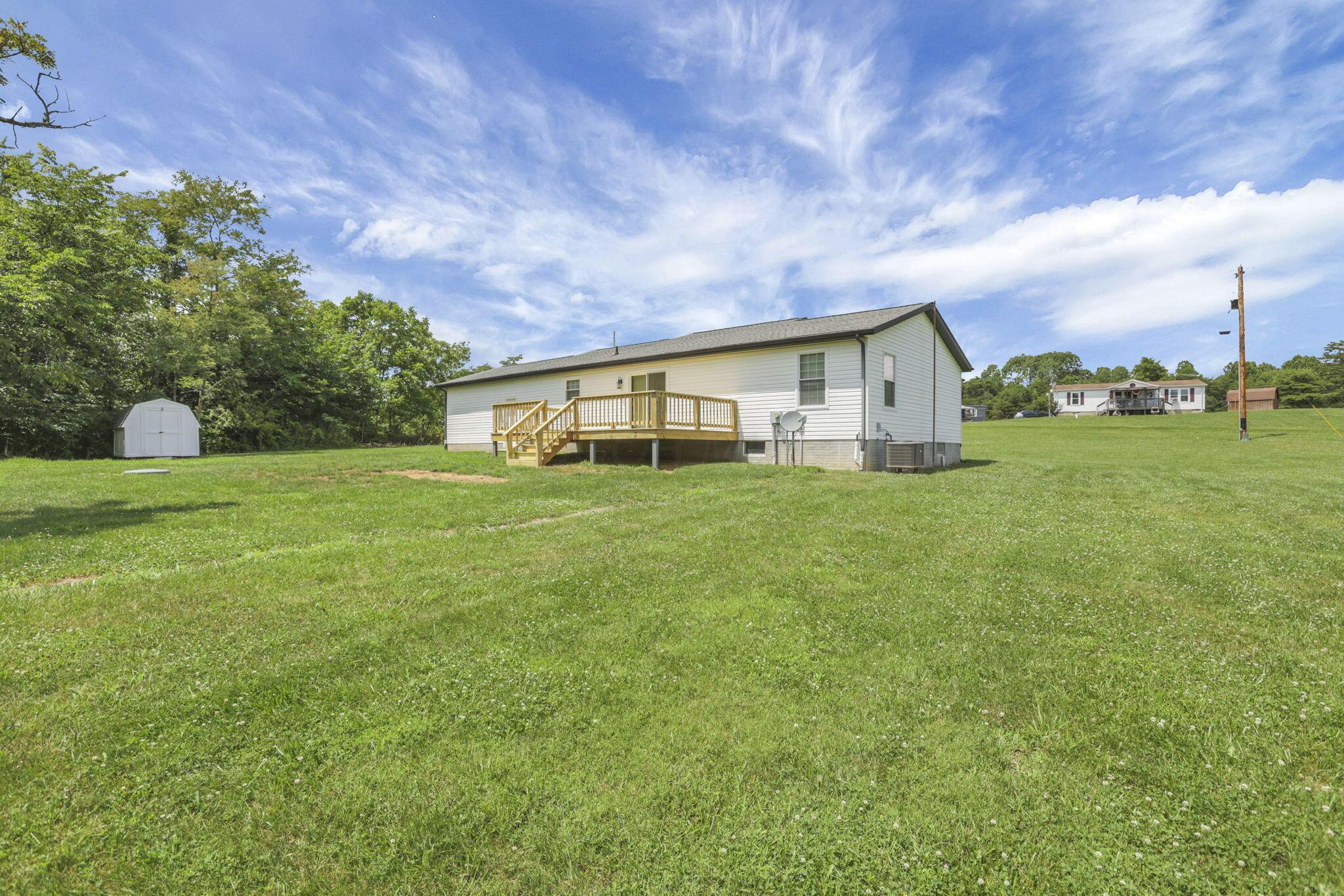 18750 Griffith Road Property Photo 25