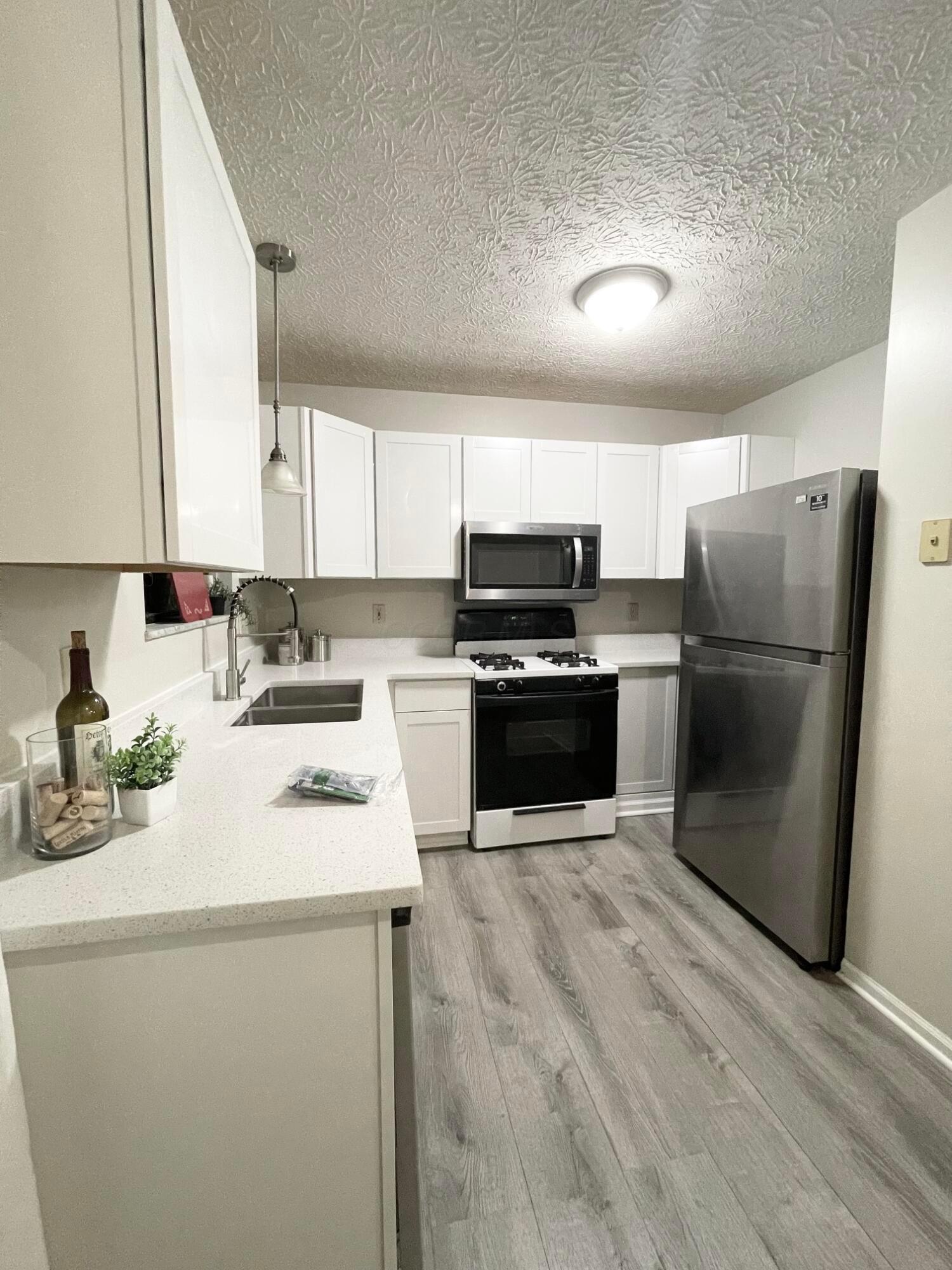 8174 Rochester Way, 23c Property Photo 9