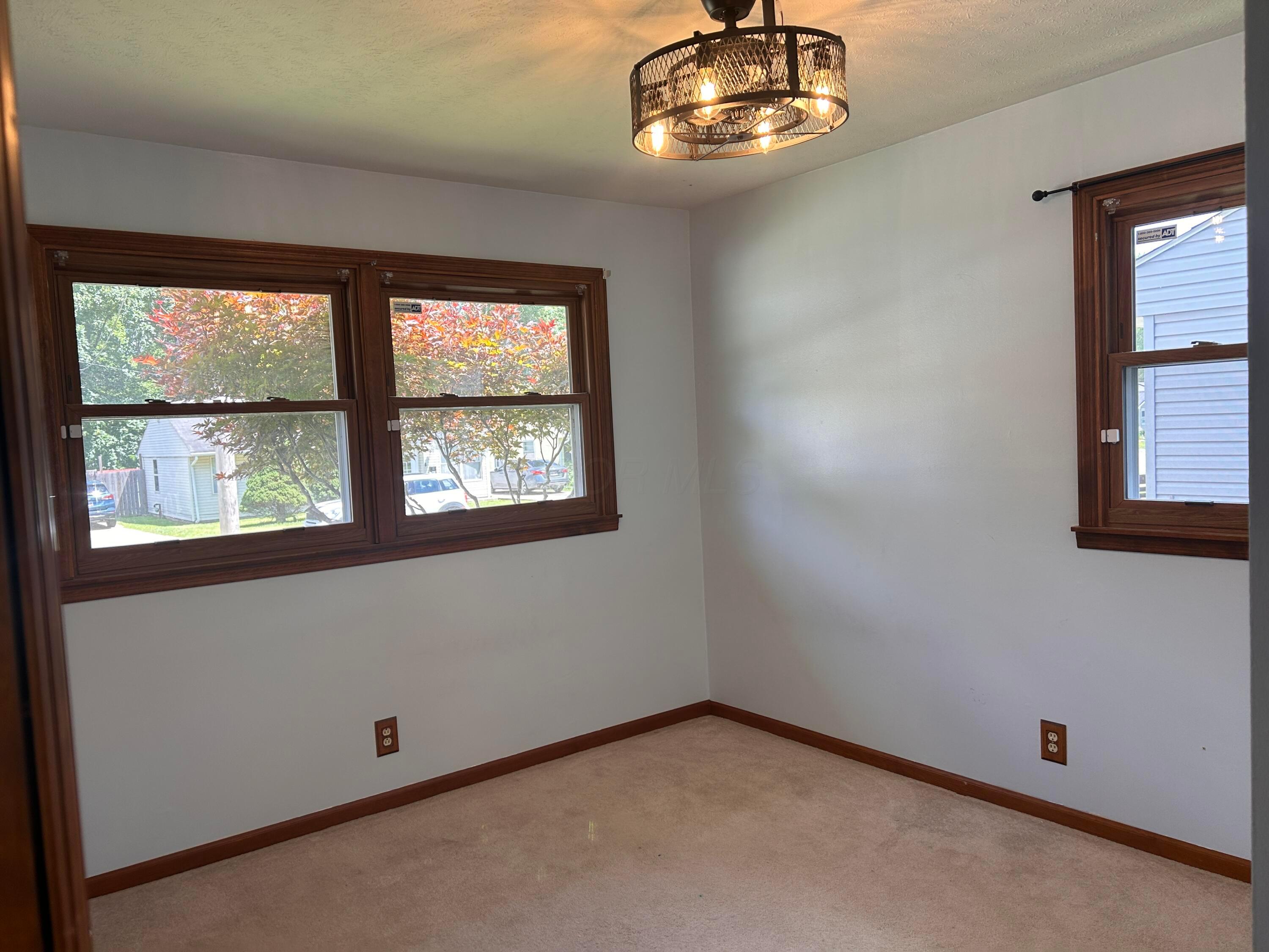 233 Florence Avenue Property Photo 6