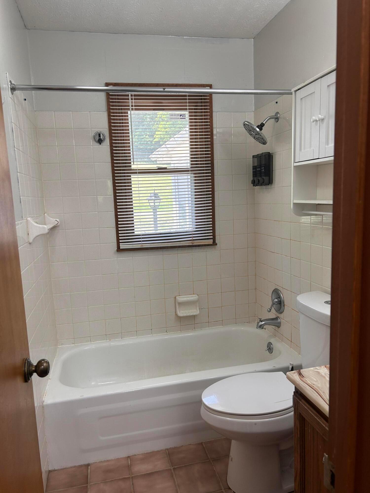 233 Florence Avenue Property Photo 8
