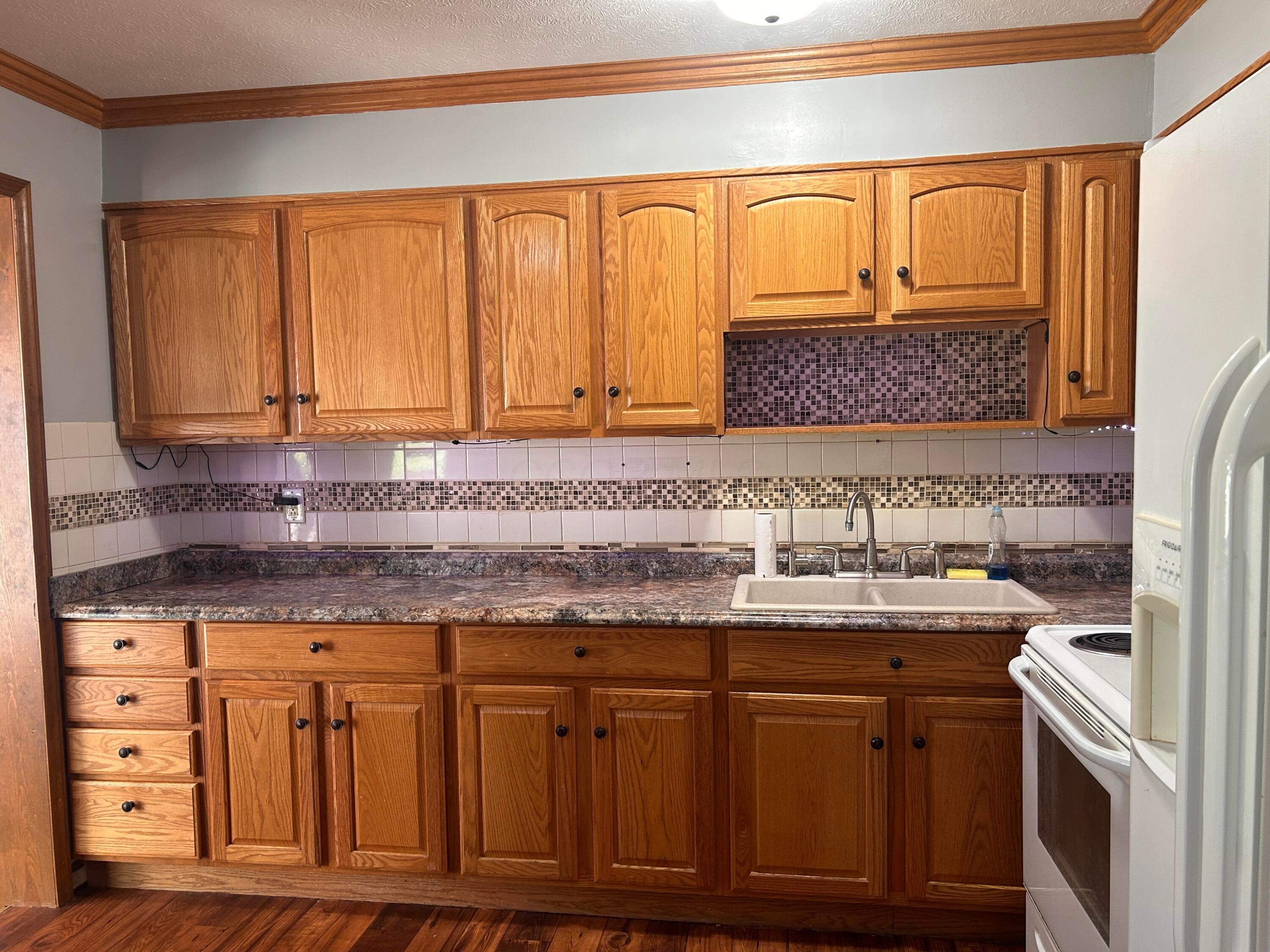 233 Florence Avenue Property Photo 10