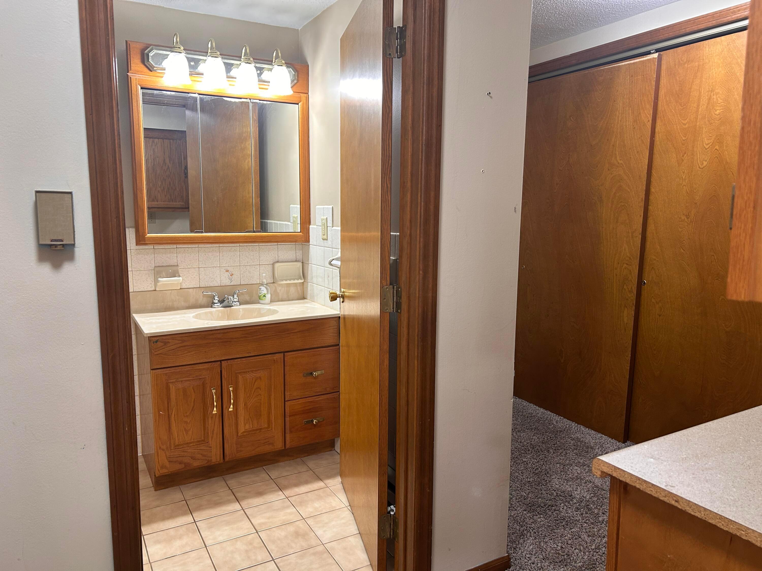 233 Florence Avenue Property Photo 14
