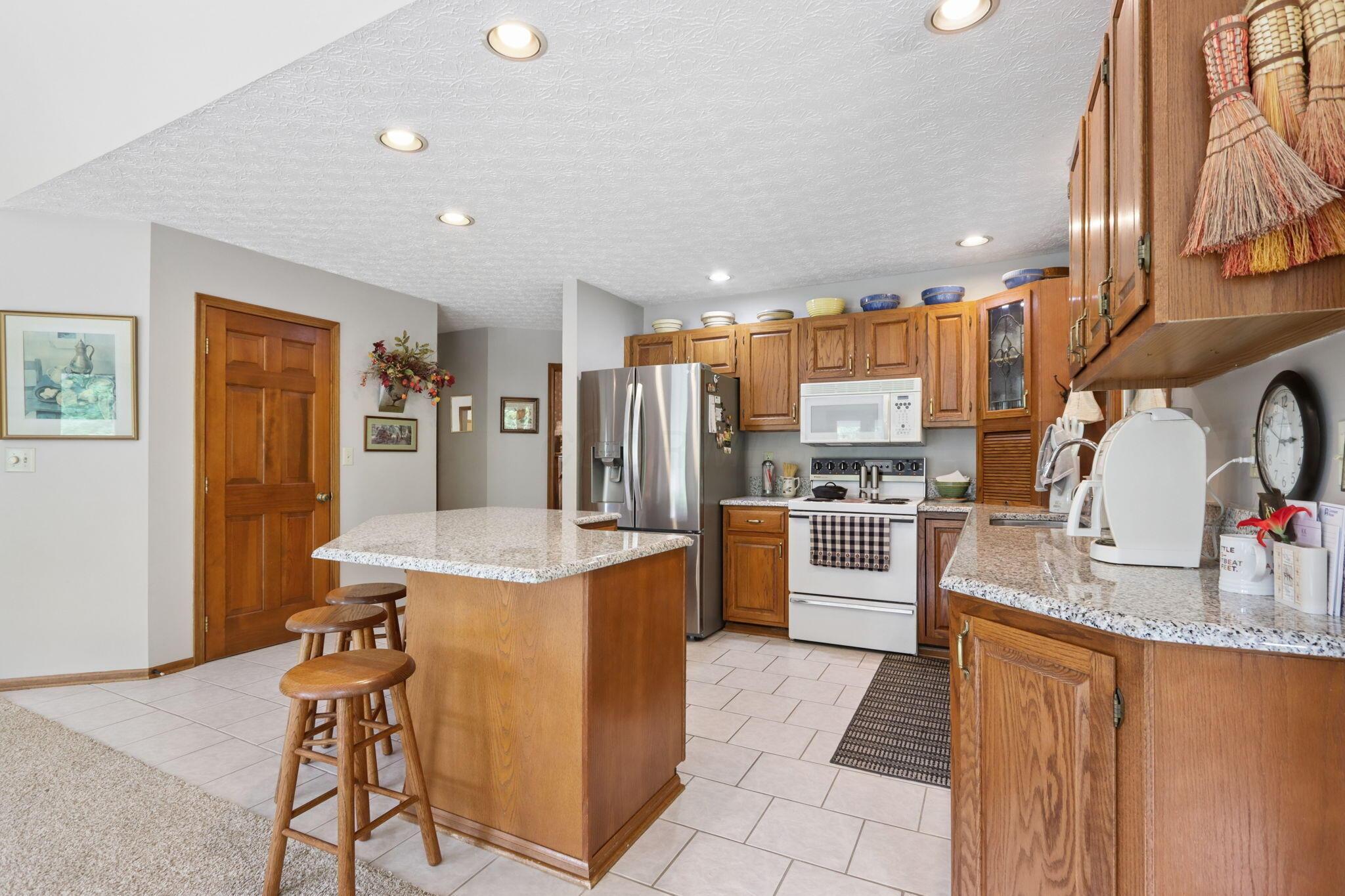 1525 Cole Road Property Photo 18