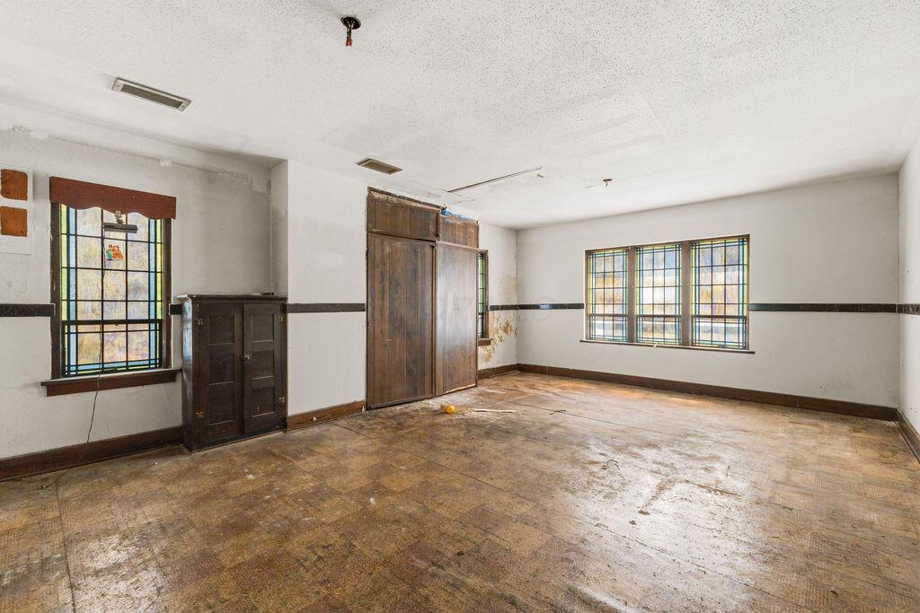 336 & 350 E Tulane Road Property Photo 32