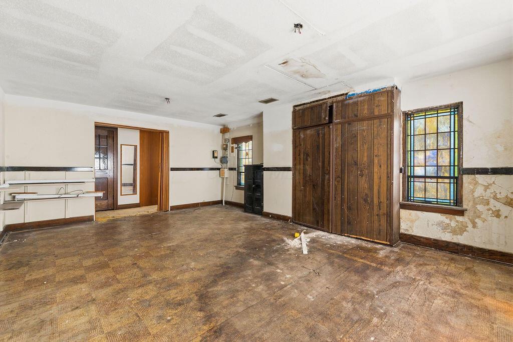 336 & 350 E Tulane Road Property Photo 34