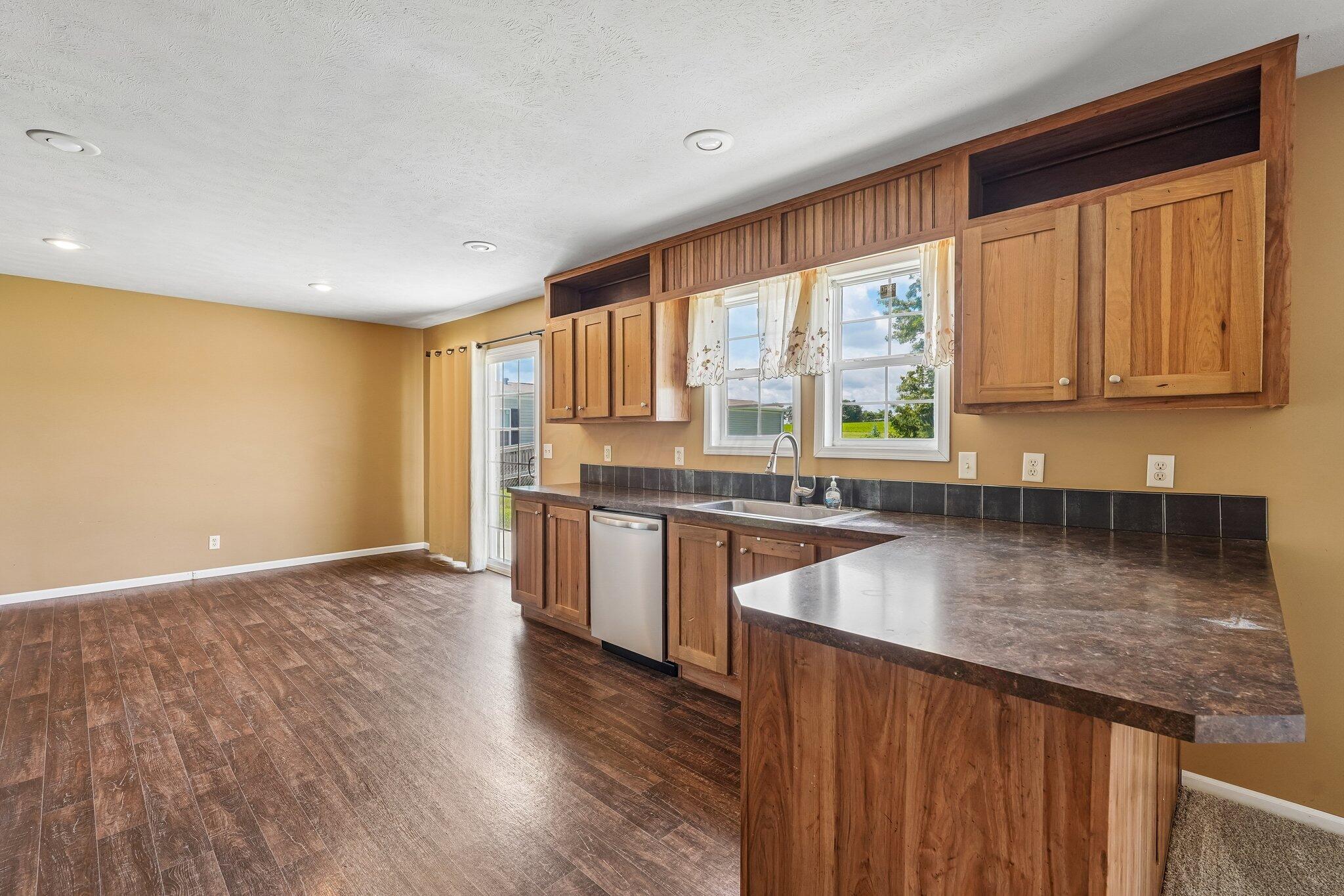 7916 State Route 559 Property Photo 16