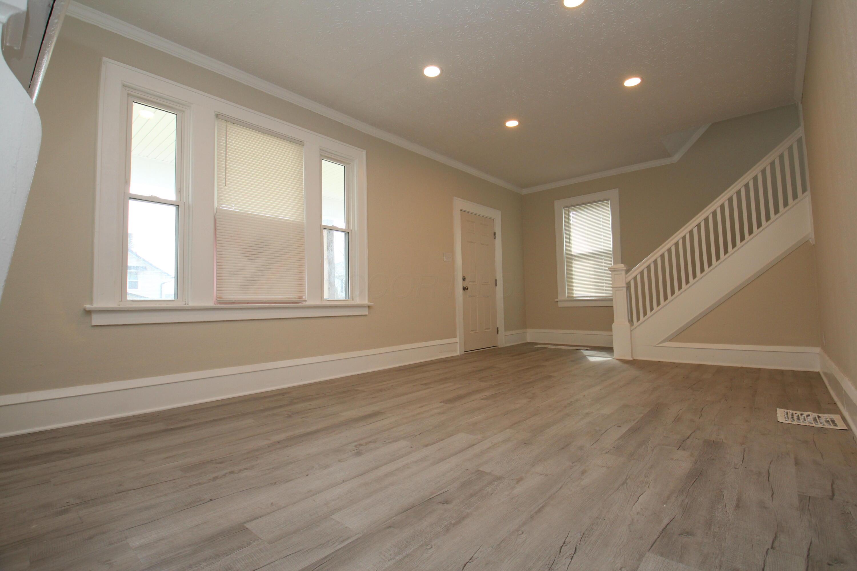 711 Berkeley Road Property Photo 3