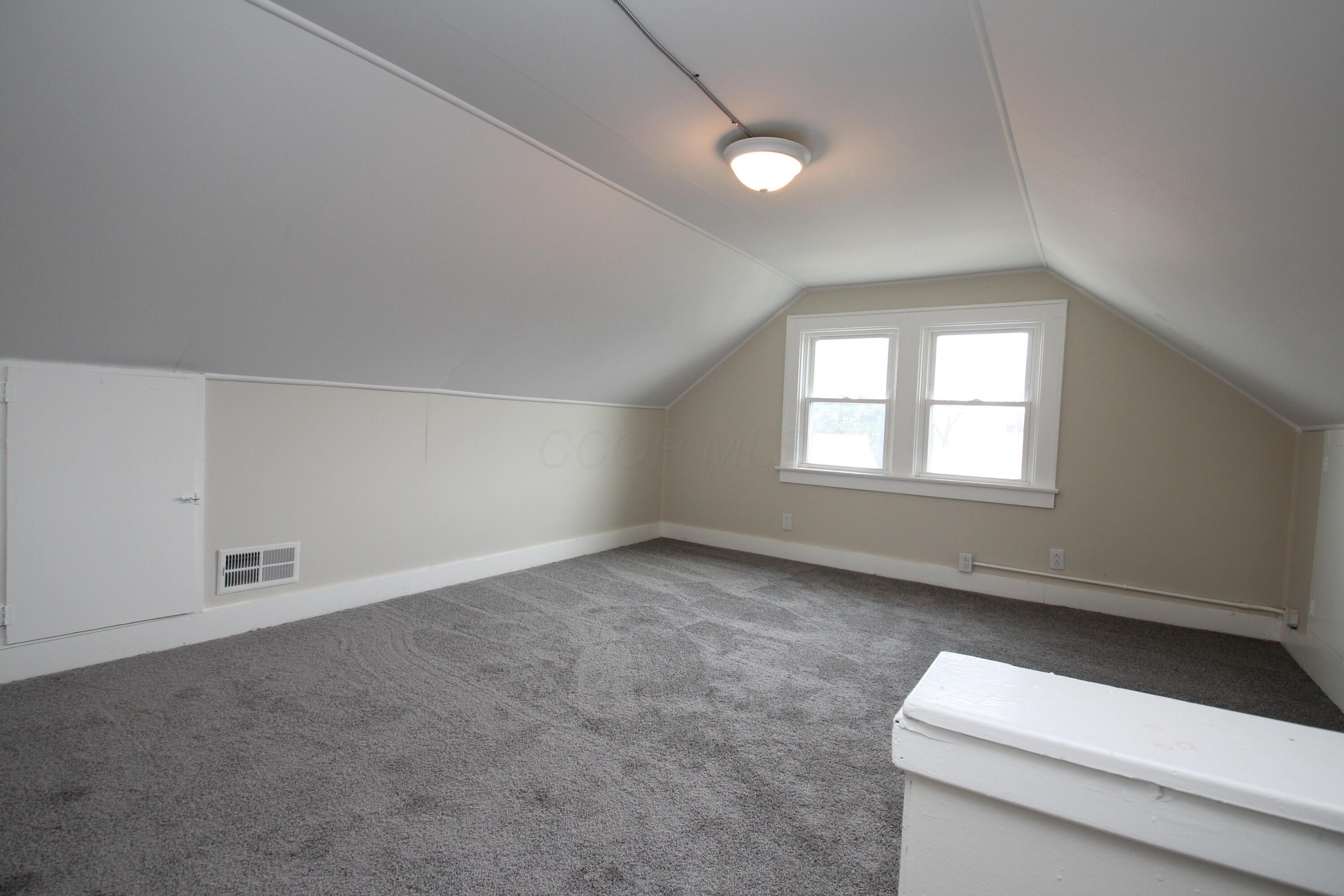 711 Berkeley Road Property Photo 24