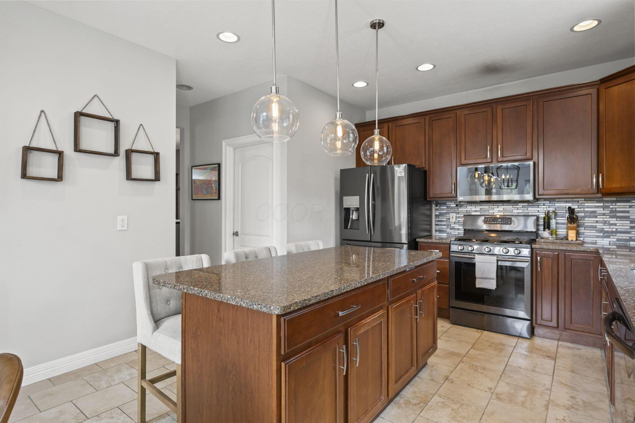 6152 Maxton Place Property Photo 16