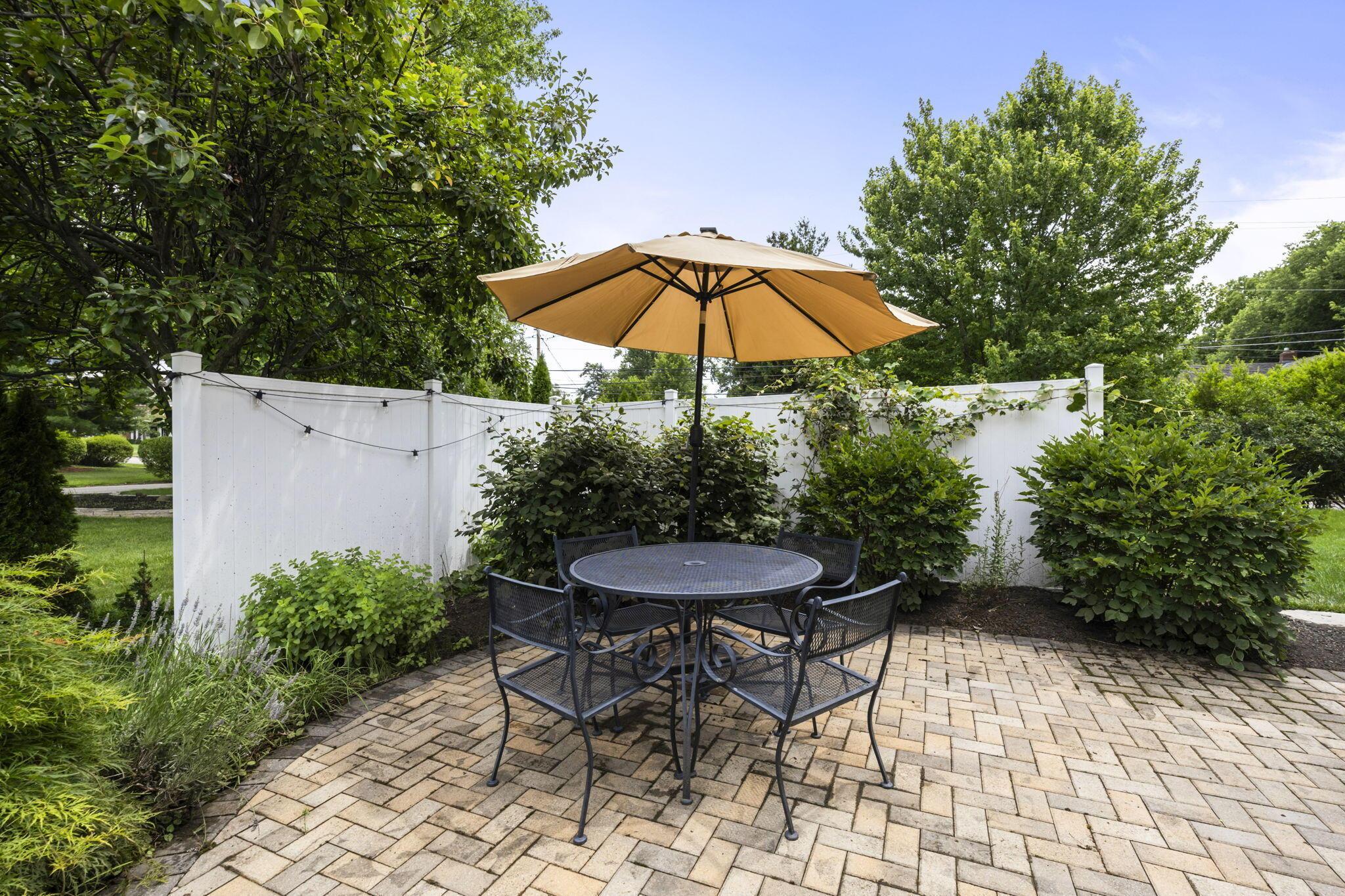 6152 Maxton Place Property Photo 49