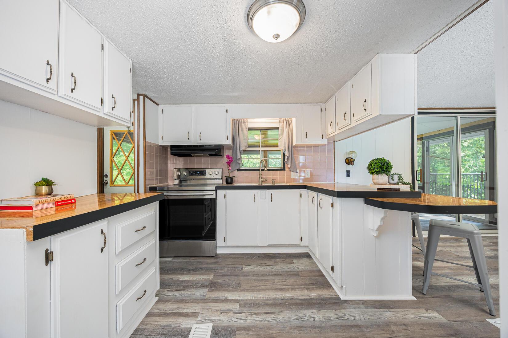 36 Ravine Ridge Drive Property Photo 17