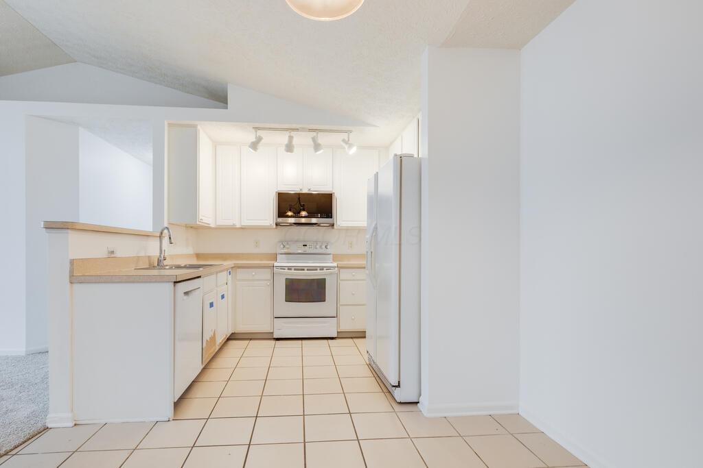 7890 Beamish Way, 9d Property Photo 10
