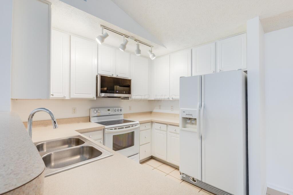 7890 Beamish Way, 9d Property Photo 11