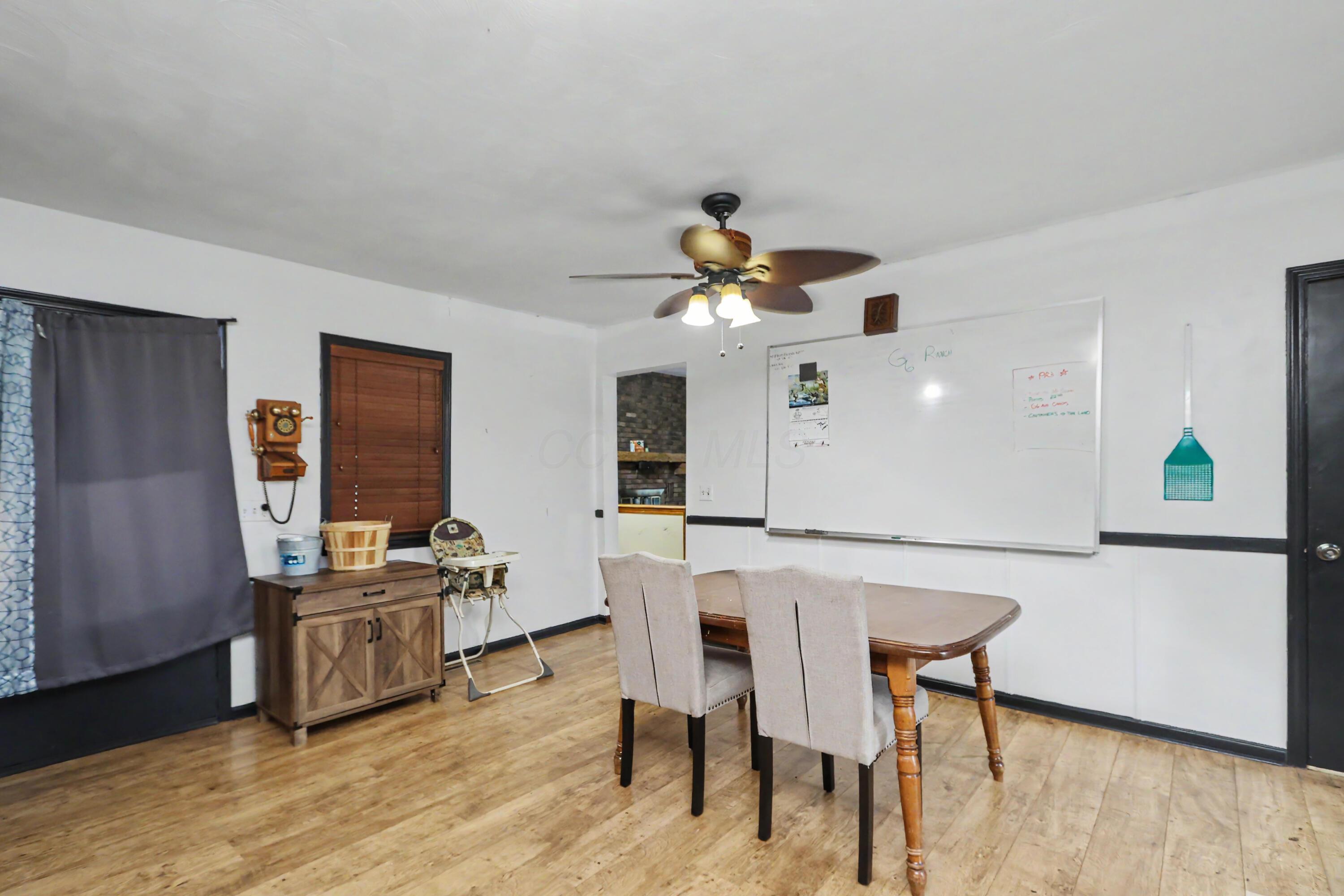 2444 Kings Corners Road E Property Photo 6
