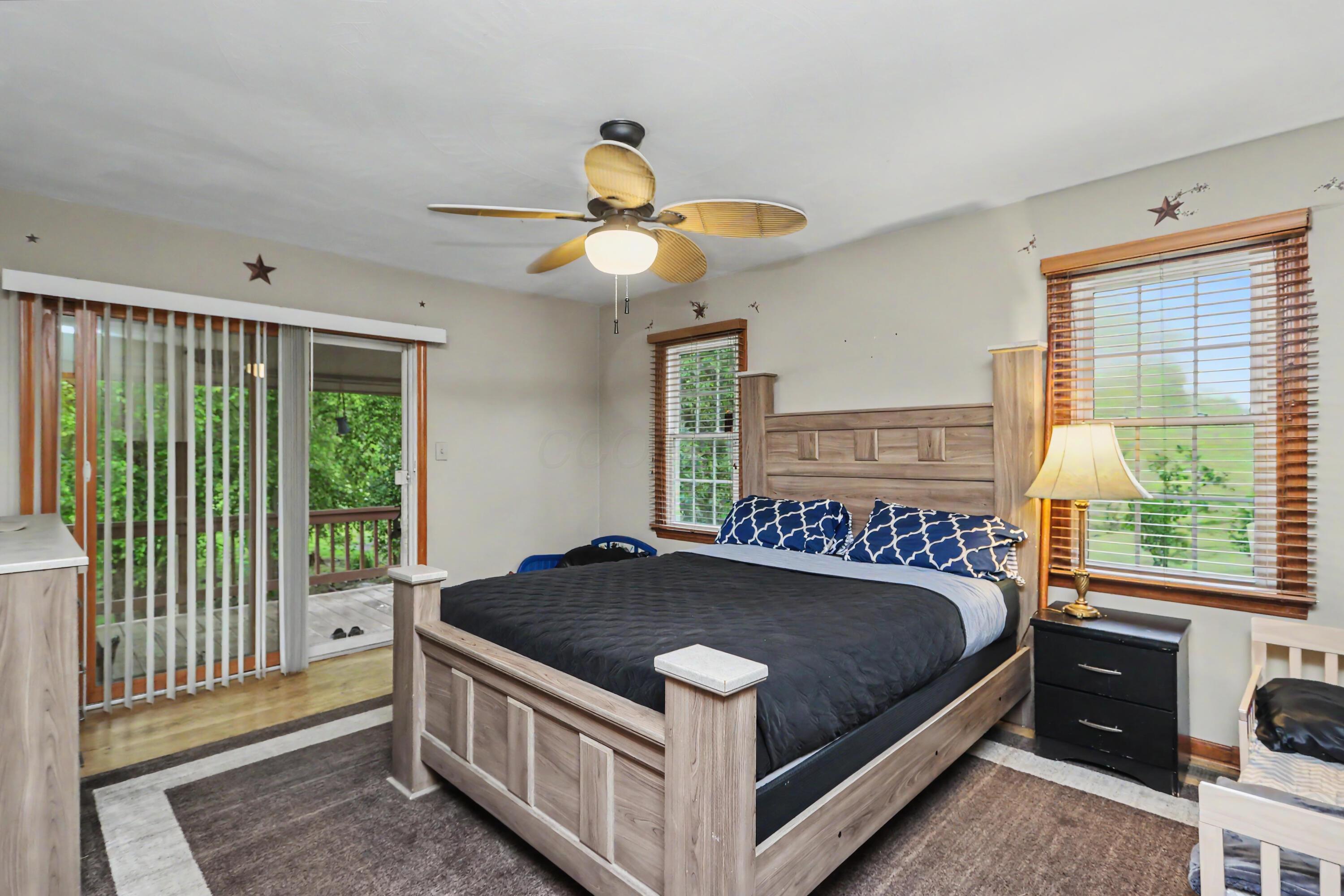 2444 Kings Corners Road E Property Photo 21