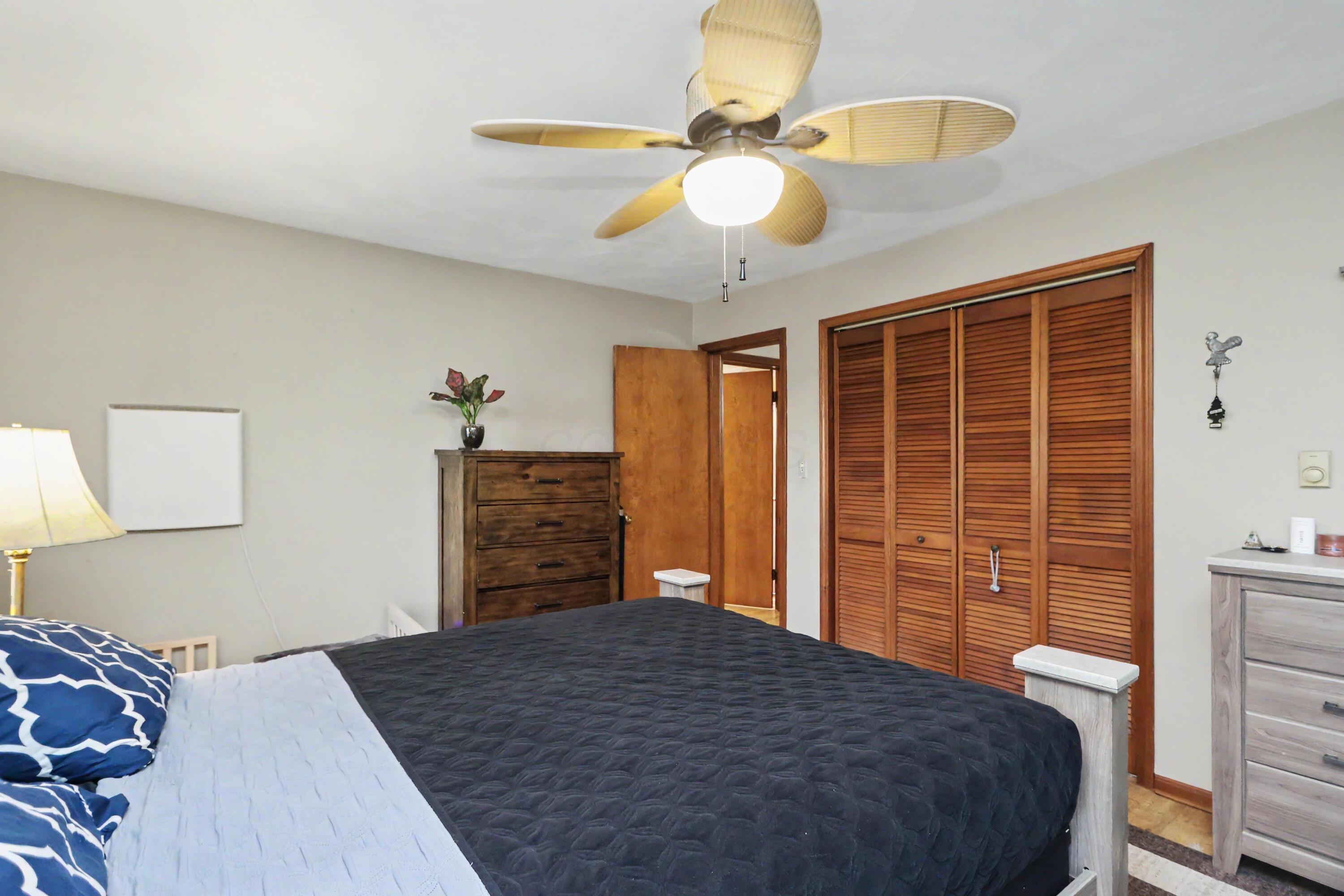 2444 Kings Corners Road E Property Photo 22